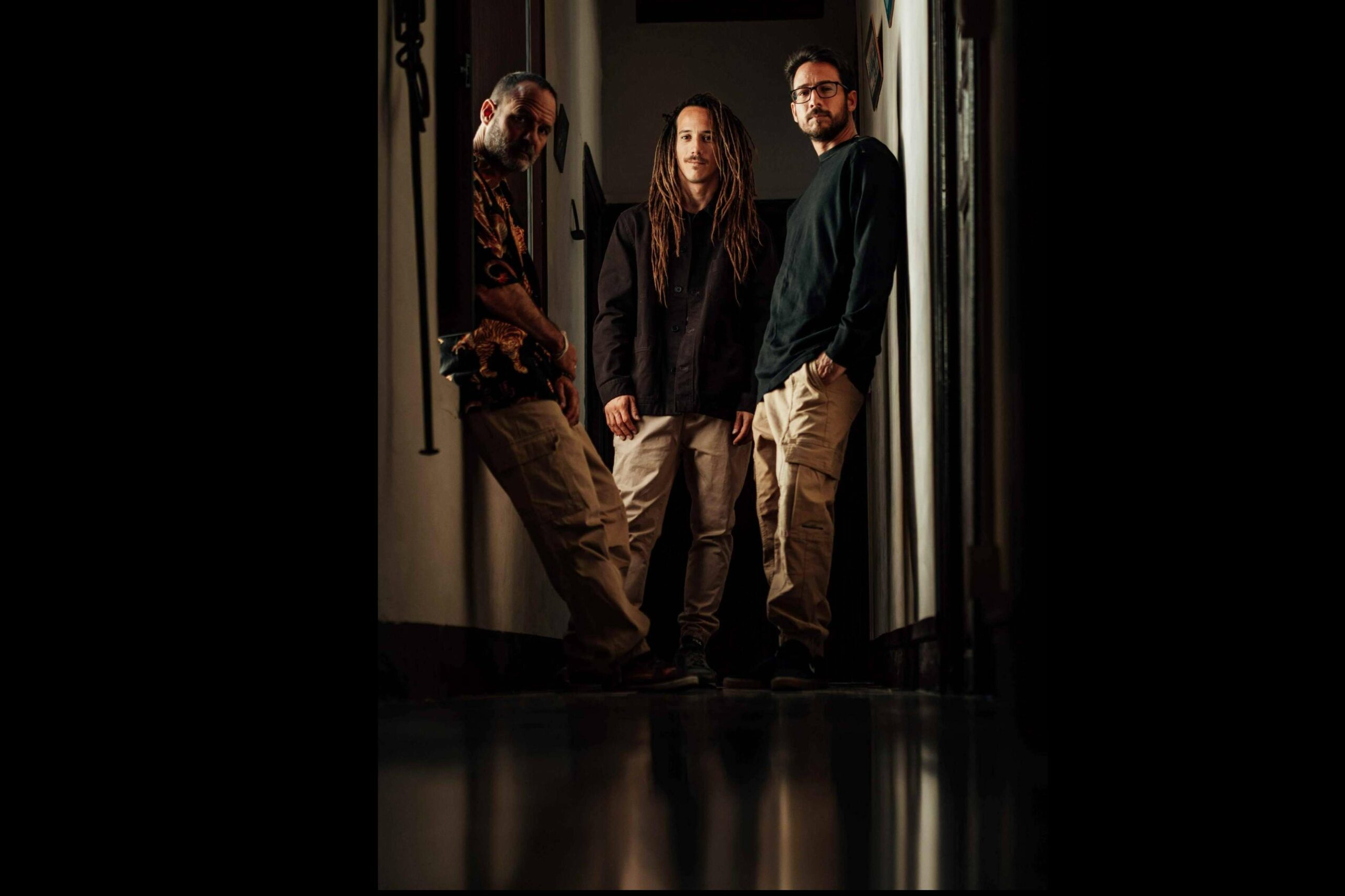 'Nuevo Comienzo', el primer álbum de Awake