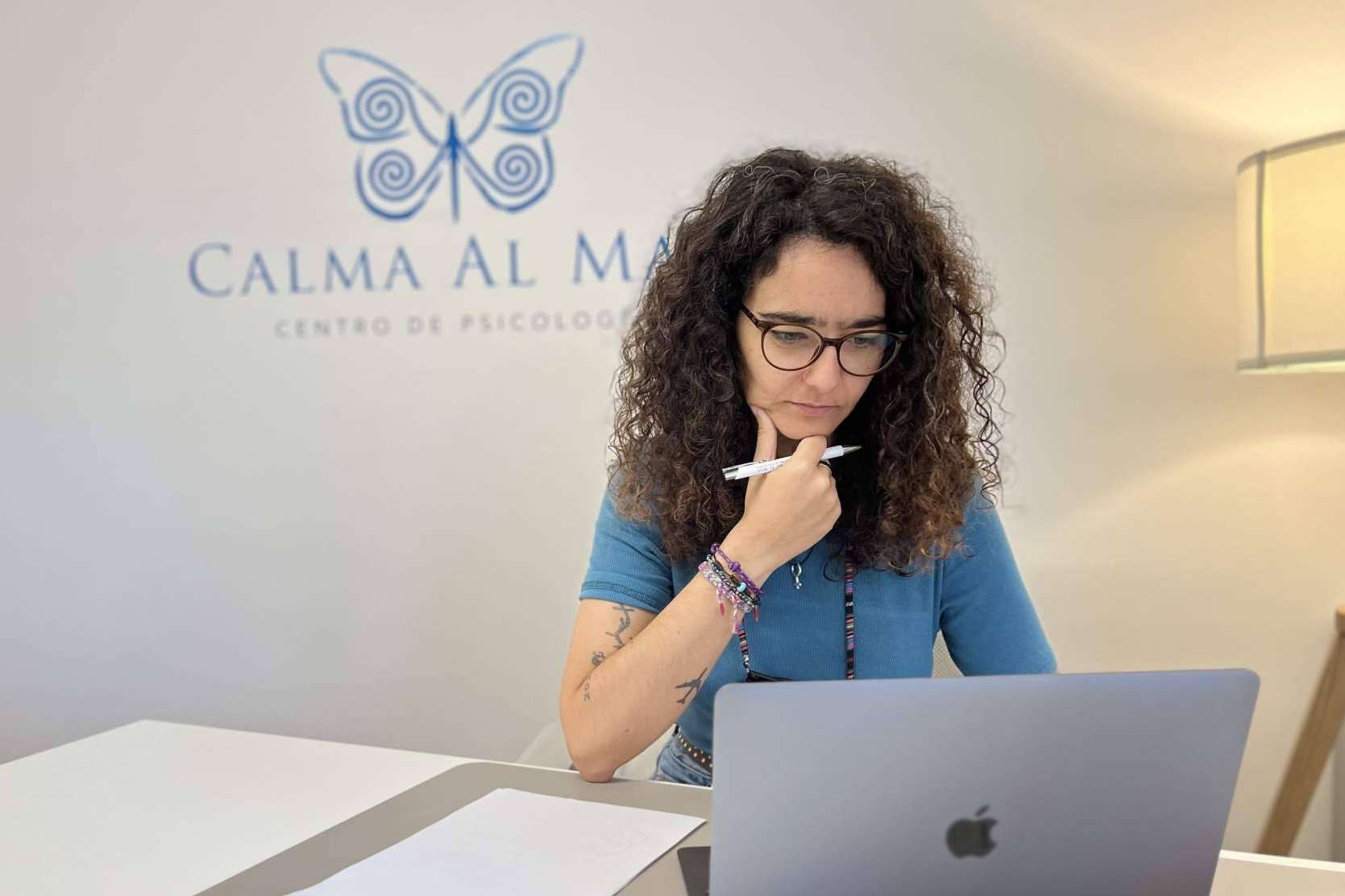 ¿Qué es la Psicología Afirmativa?, según los especialistas de Calma Al Mar