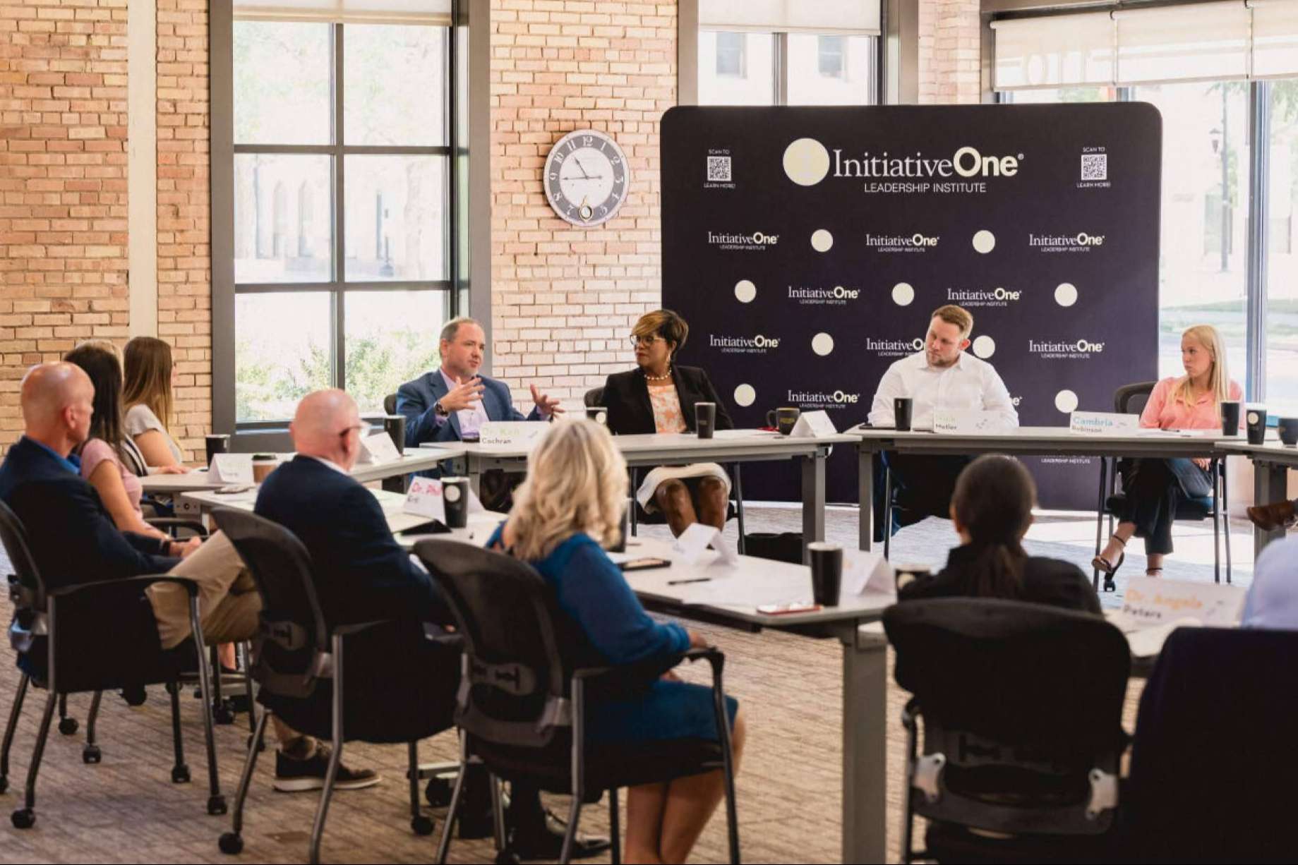 Desde Chicago llega a España y Latam el exitoso programa formativo para líderes de equipos de alto propósito de InitiativeOne