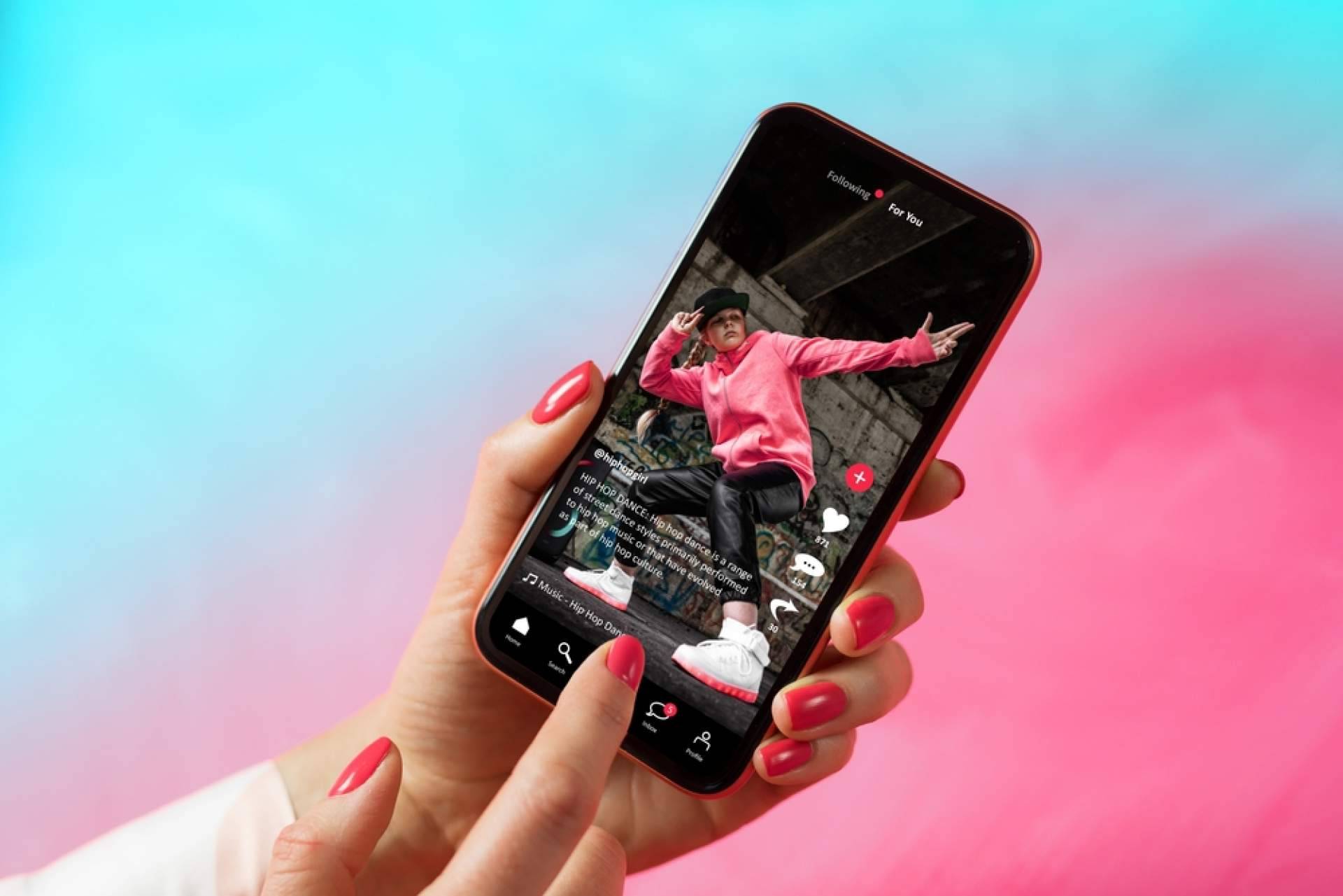 Brandarmies explica por qué colaborar con microinfluencers en Instagram para aumentar el alcance de una marca