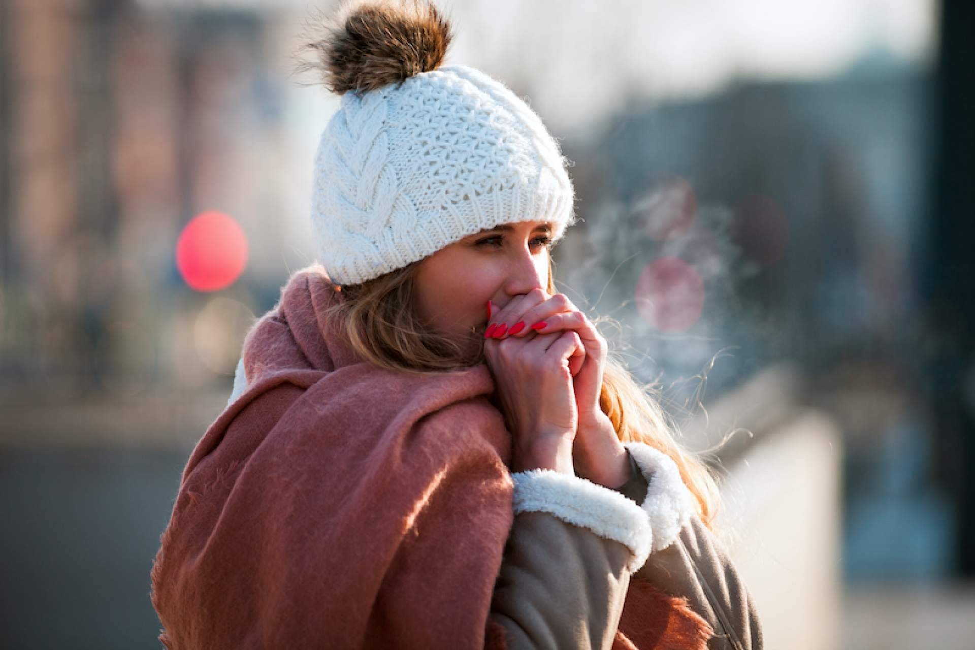 El alisado brasileño de VegLiss para combatir la humedad en invierno en el cabello