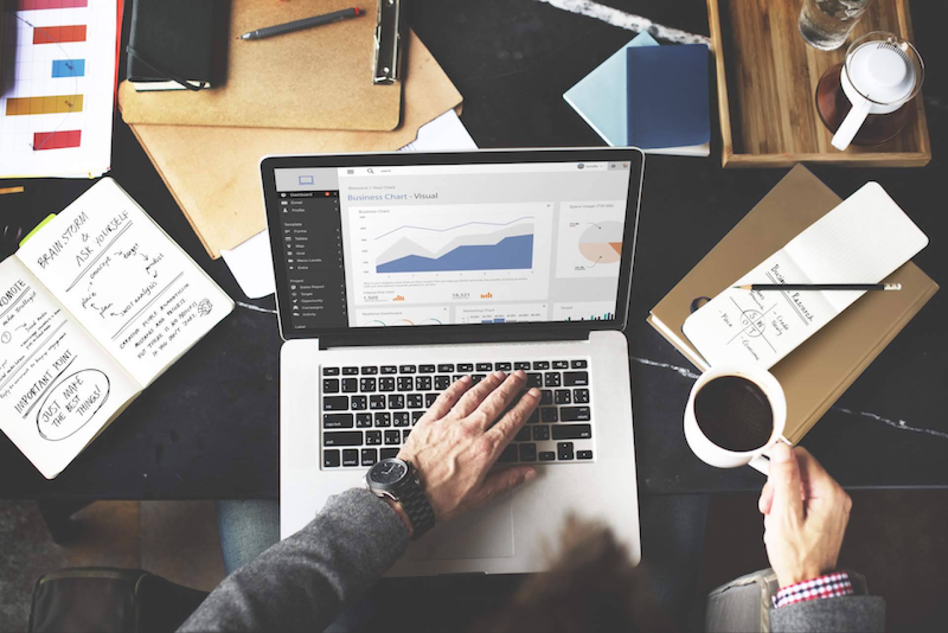 Estrategias integradas de marketing digital, con Queenpc