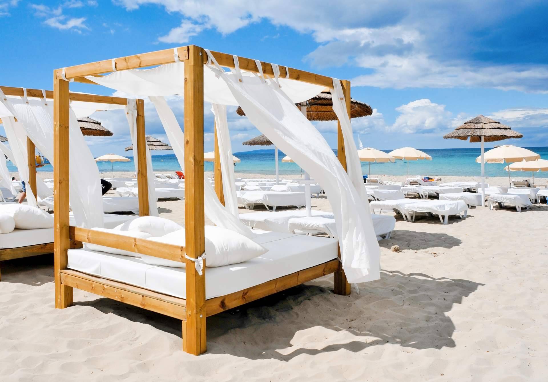 Taztú, una empresa de referencia en construcción e instalación técnica de iluminación y sonido para beach club