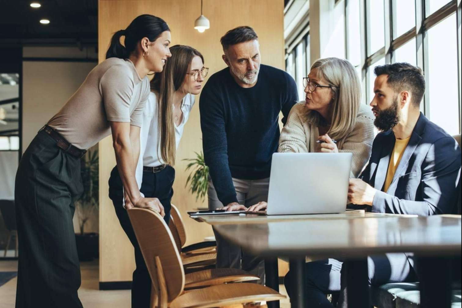 ¿Por qué las empresas consideran externalizar recursos humanos?, estrategias innovadoras en gestión laboral