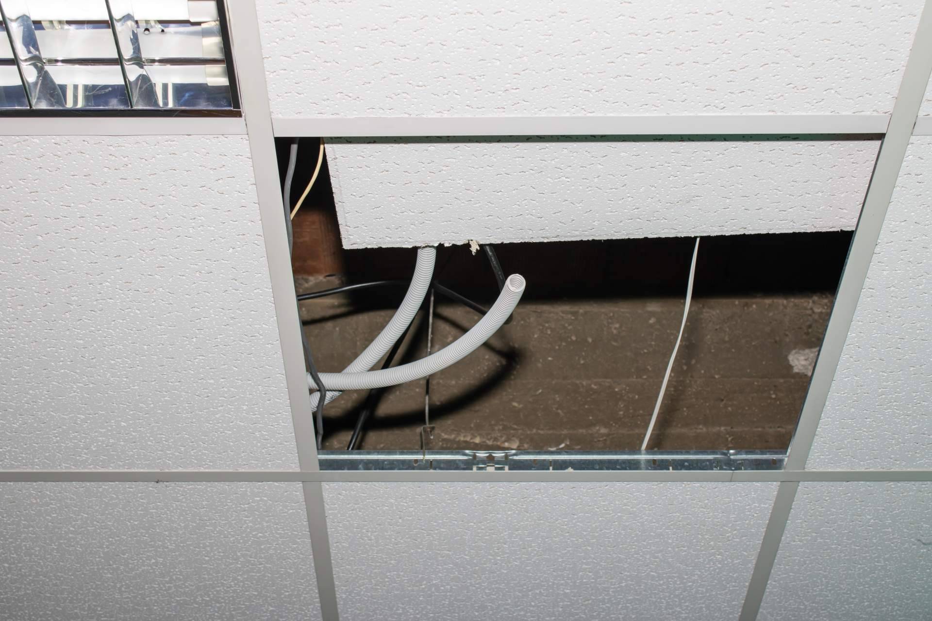 Los falsos techos desmontables de FácilReformas, una opción económica y de fácil instalación
