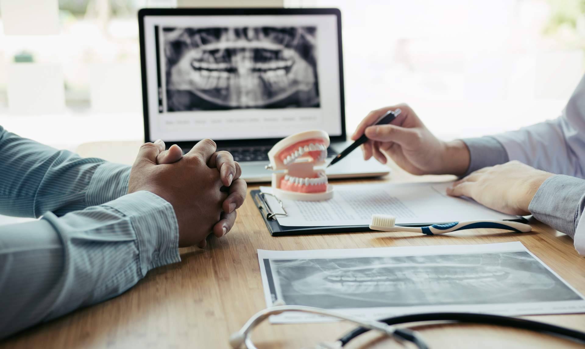 DeltaDent y las ventajas de los implantes inmediatos