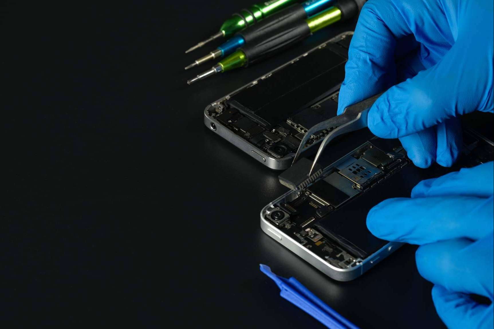 Los beneficios de cambiar la batería en el iPhone 12, de la mano de Reparar Ordenadores