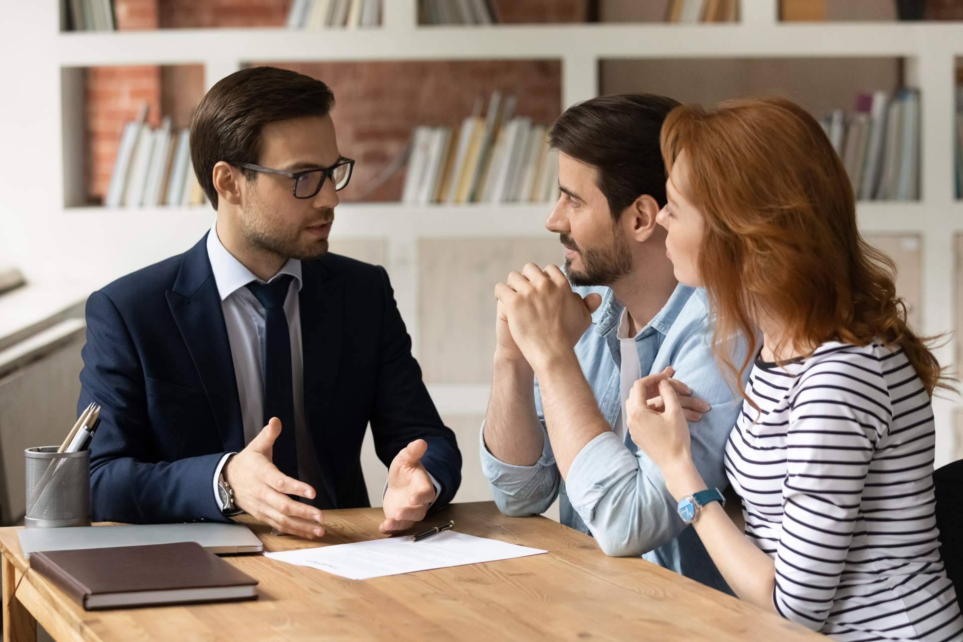 Contratar un servicio de gestoría por deceso con Yo Tengo Abogado
