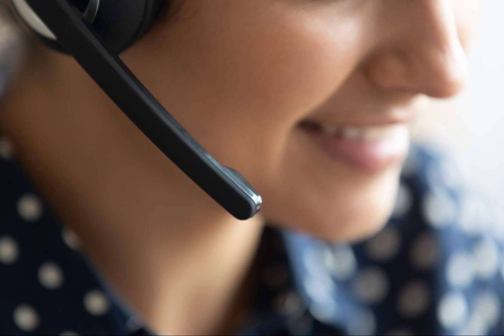 SVAE ofrece un servicio de asistente virtual que gestiona la elaboración y revisión de contratos no presenciales
