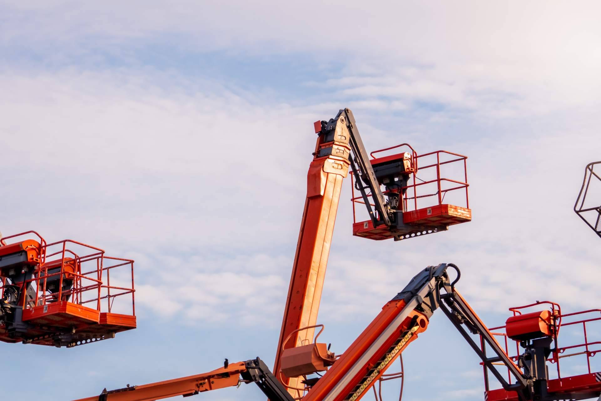 ¿Por qué alquilar una plataforma elevadora con Equipzilla?, una alternativa por la que cada vez apuestan más profesionales