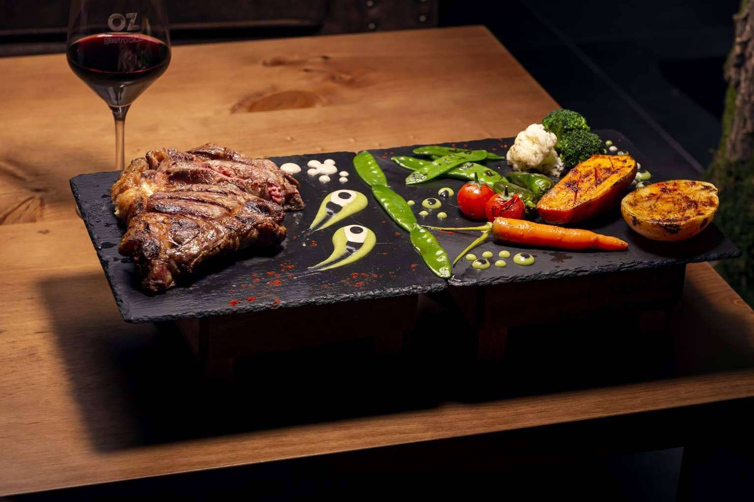 Reservar los eventos de Navidad con OZ Gastroclub