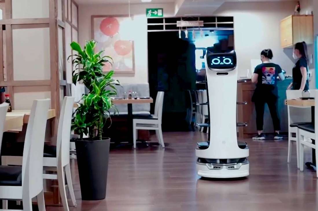 Las características del robot ayudante BellaBot, por Telsystem