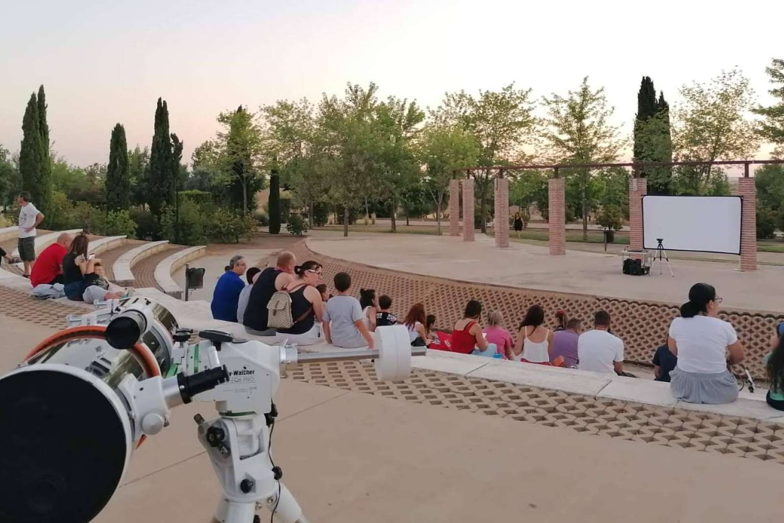 La importancia de la divulgación astronómica en centros educativos, con Orión Madrid Astroturismo