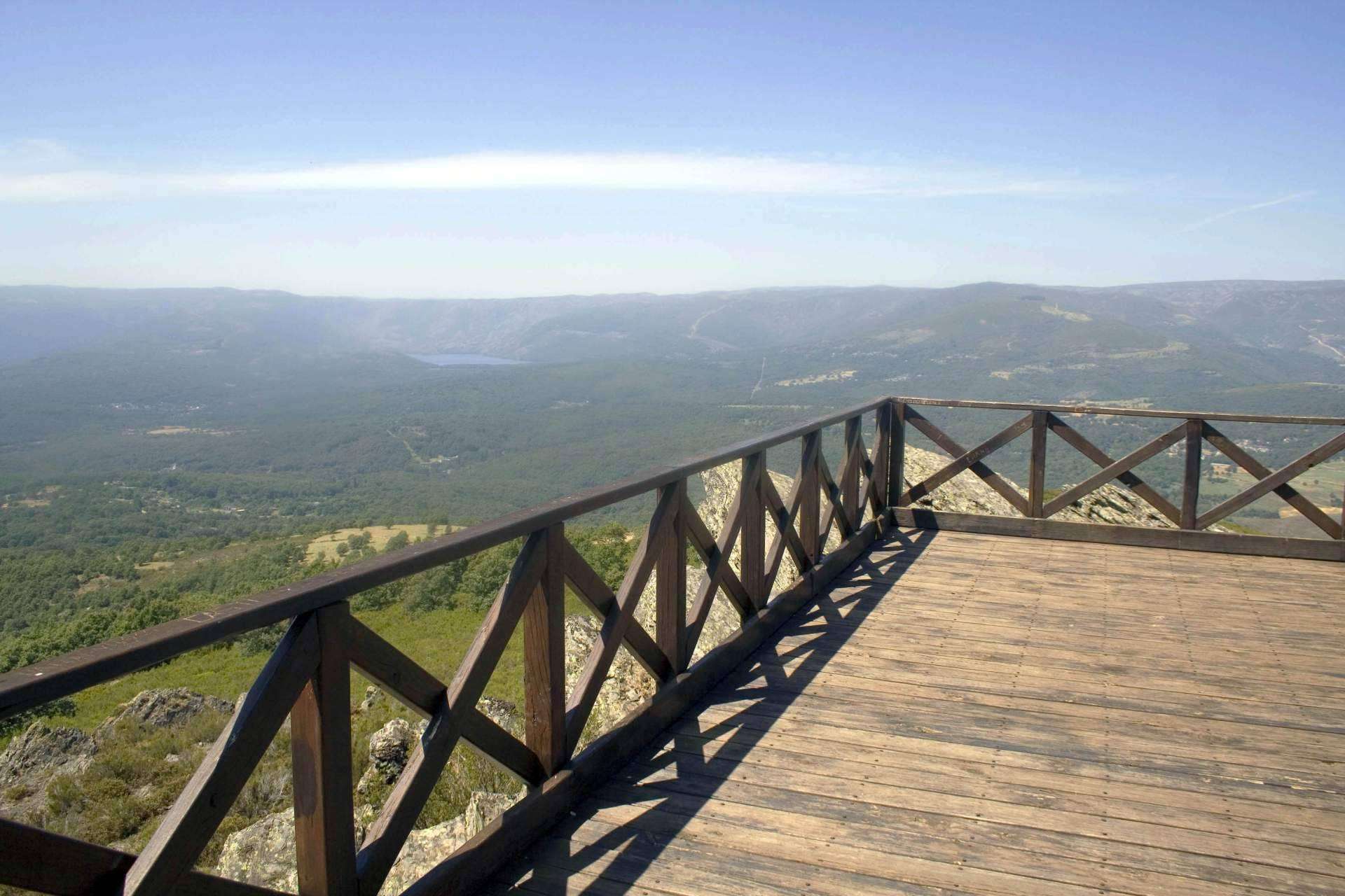 Centro de Rutas en Sanabria y Carballeda