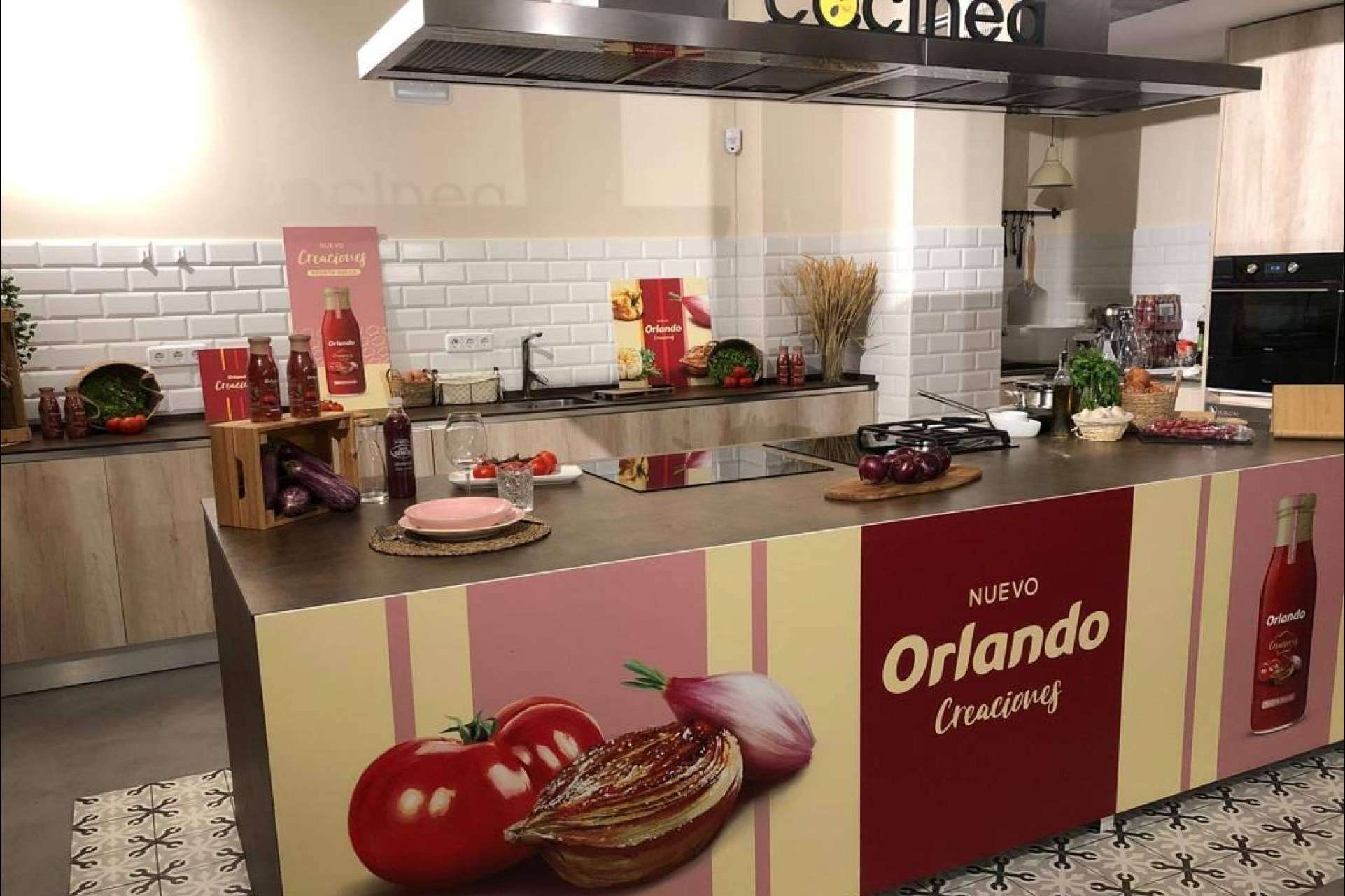 Alquiler de espacio de cocina para rodajes de publicidad, cine y producciones audiovisuales en Cocinea
