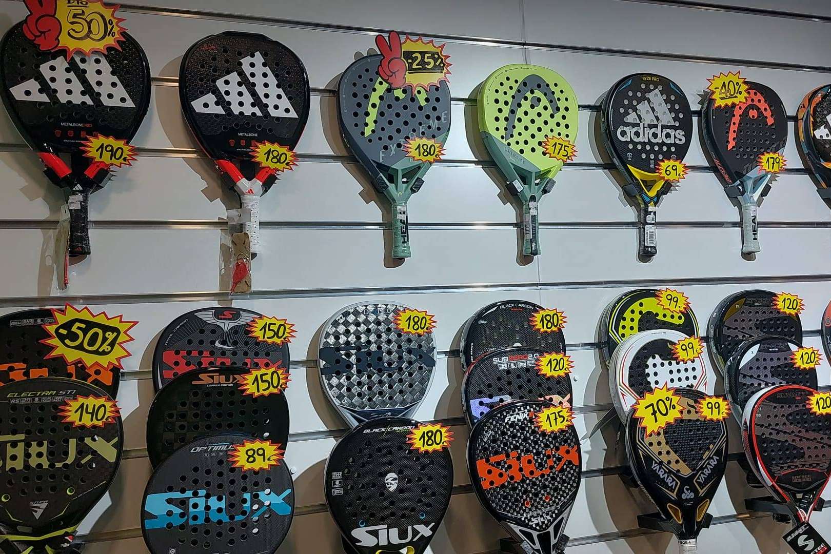 Encontrar todo lo necesario para la práctica del pádel en Web de Padel