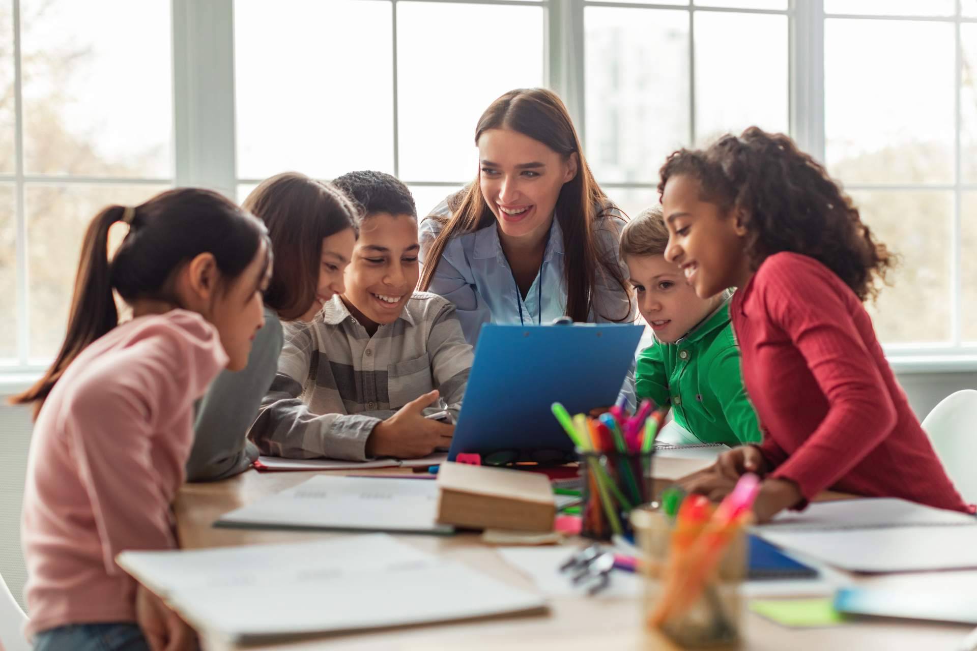 ¿Por qué es importante el aprendizaje cooperativo en la enseñanza?