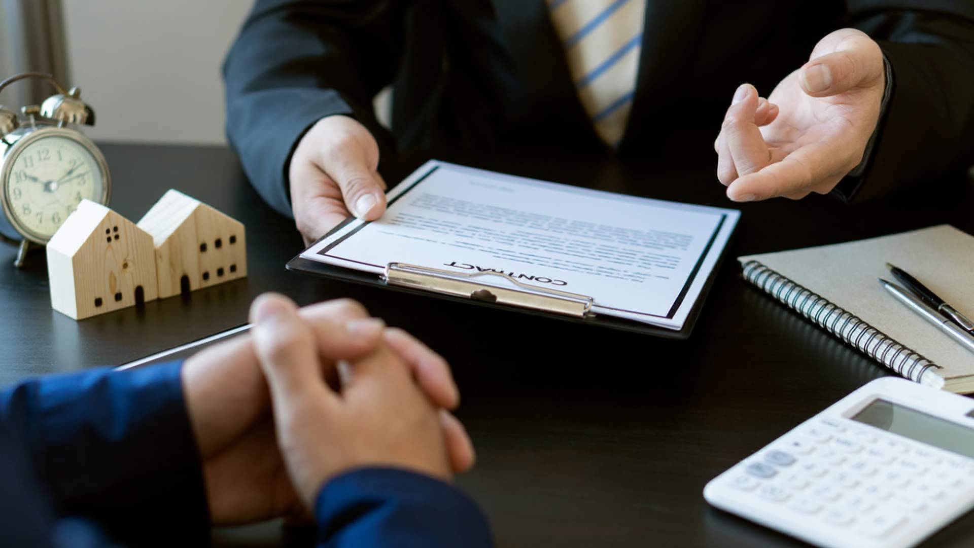 Las claves para comprar pisos baratos con los precios en aumento