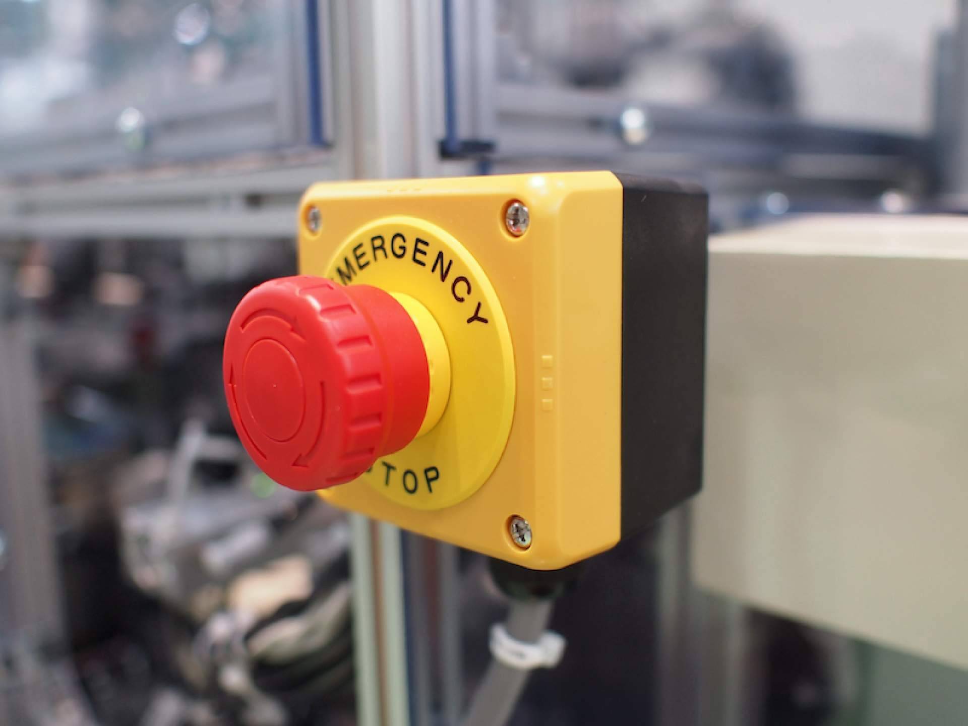 Innovación en seguridad; Recubik presenta el Botón de Pánico de cartelería digital para empresas