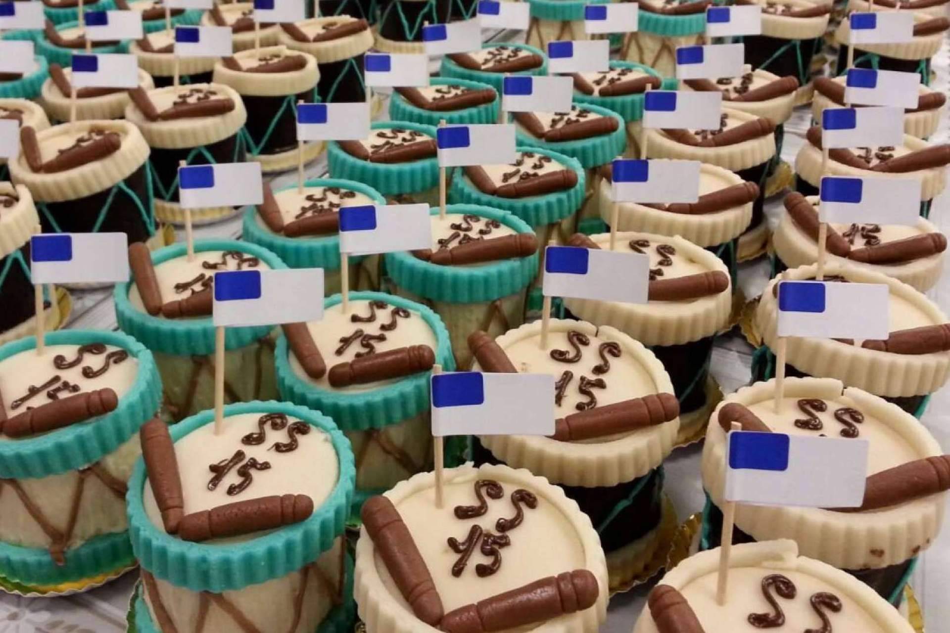 Pastelería Oiartzun ofrece el típico pastel en forma de tambor de la tamborrada de San Sebastián