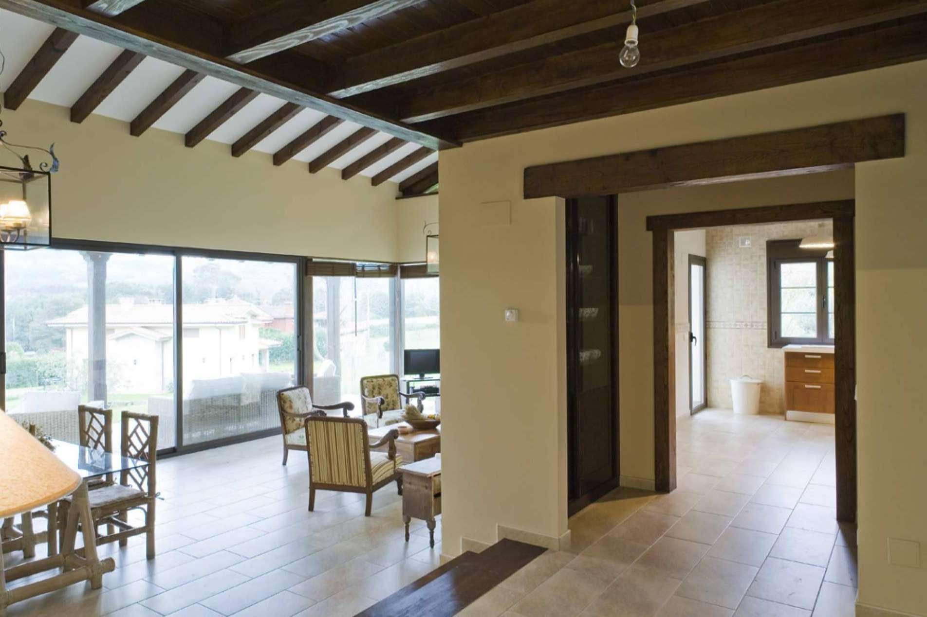 Estrategias detalladas para reducir costes en la construcción de una vivienda unifamiliar