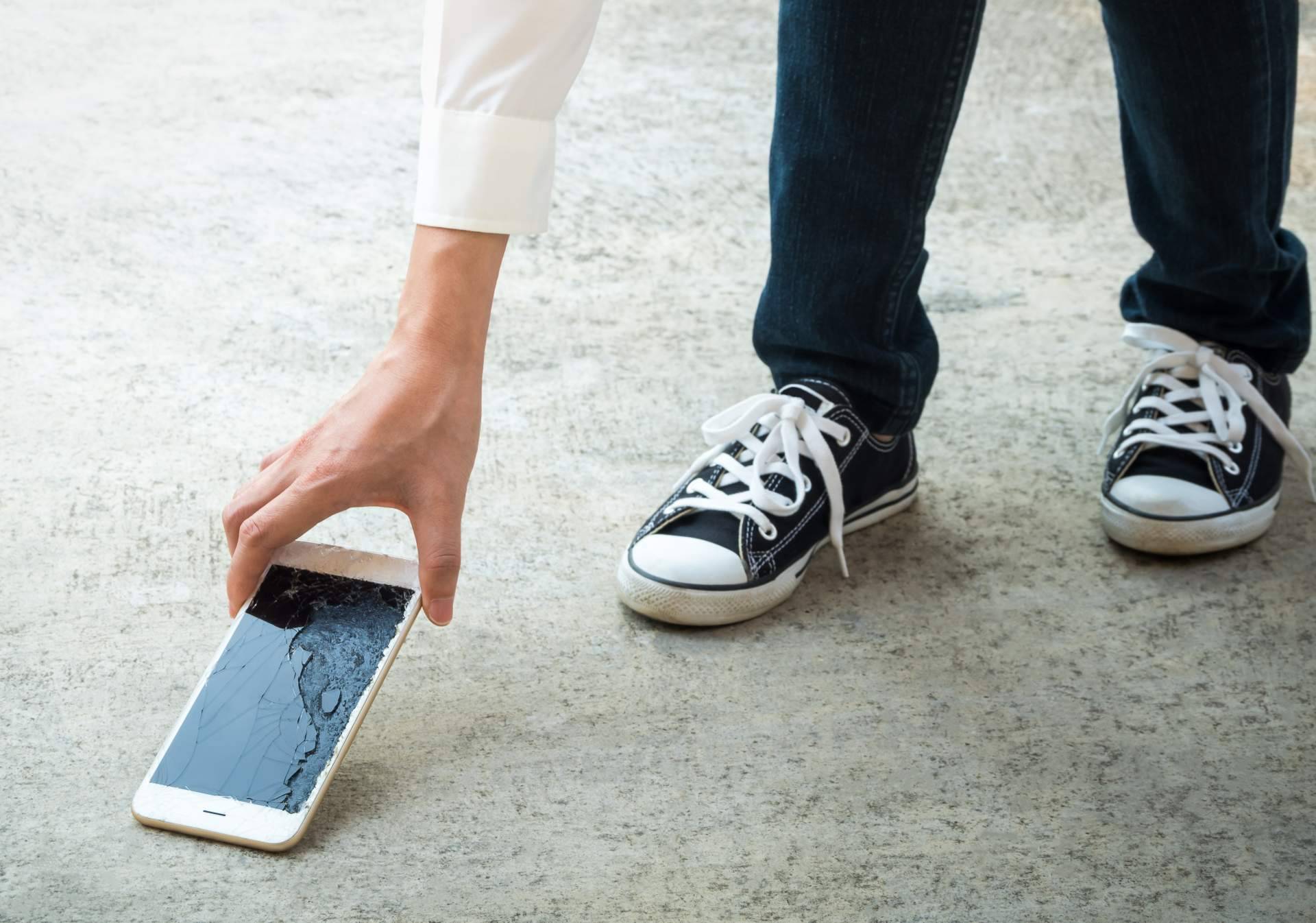 Reparación de smartphones en La Coruña con iRefurb