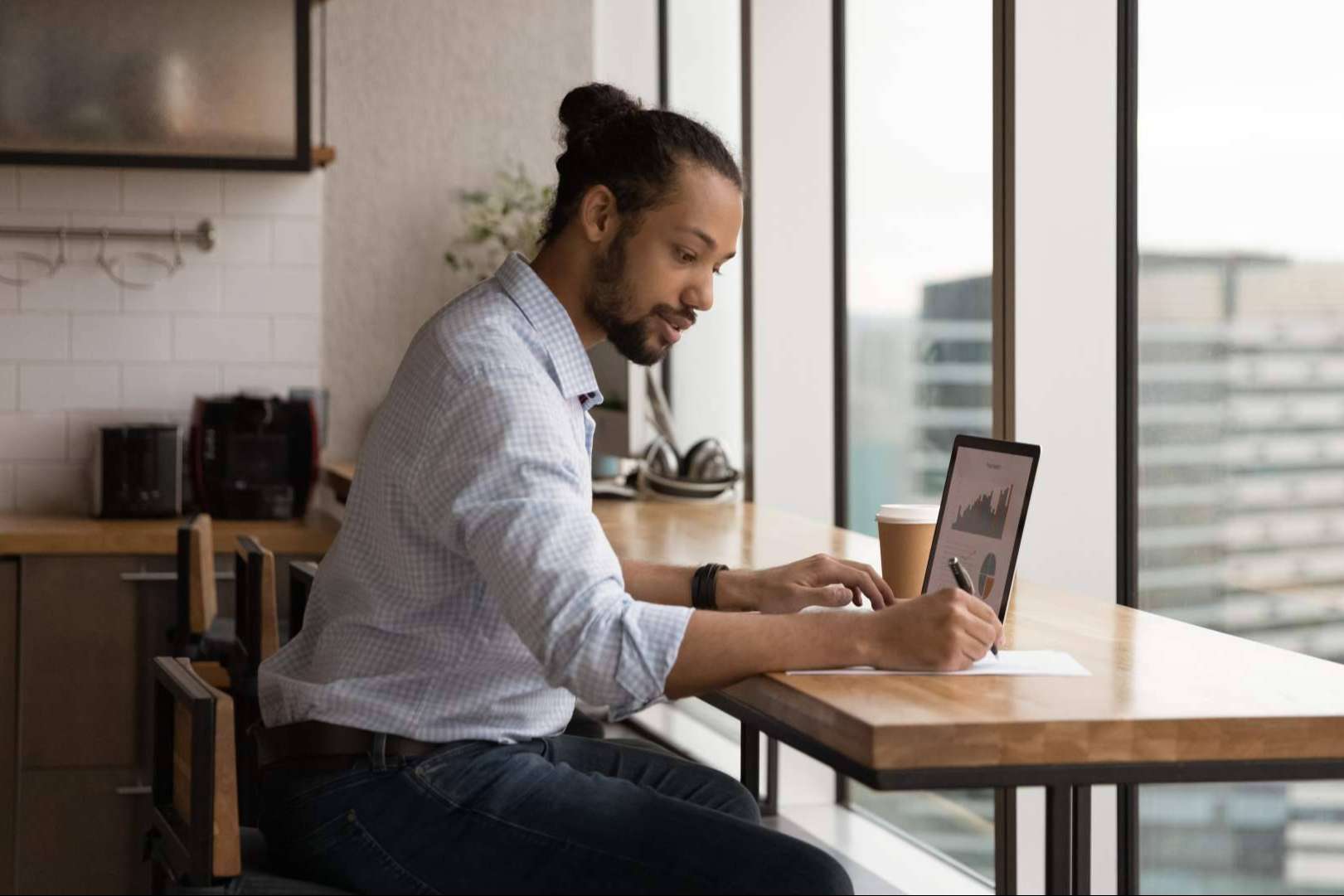 El curso online ideal para convertirse en experto universitario en cualquier área profesional, con Formación Carpe Diem