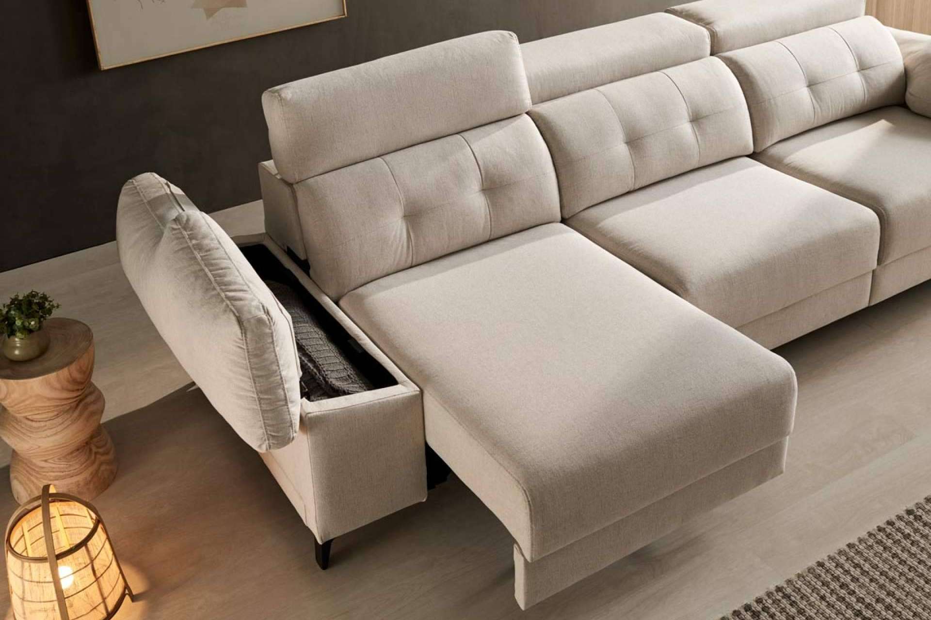 Los sofás chaiselongue, una opción perfecta para conseguir el salón ideal