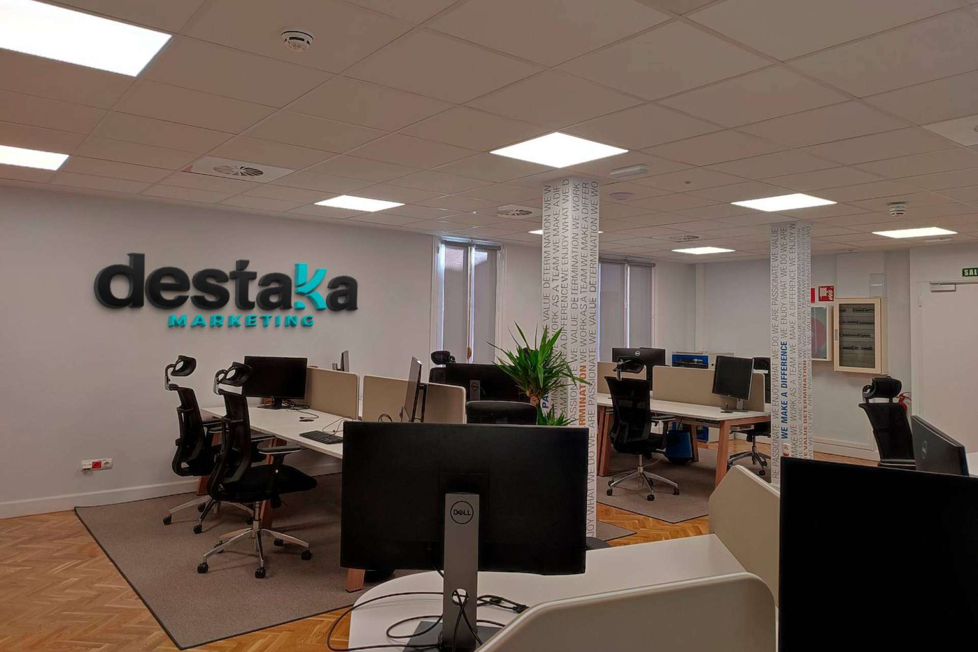 El marketing digital español 'destaKa' y se renueva