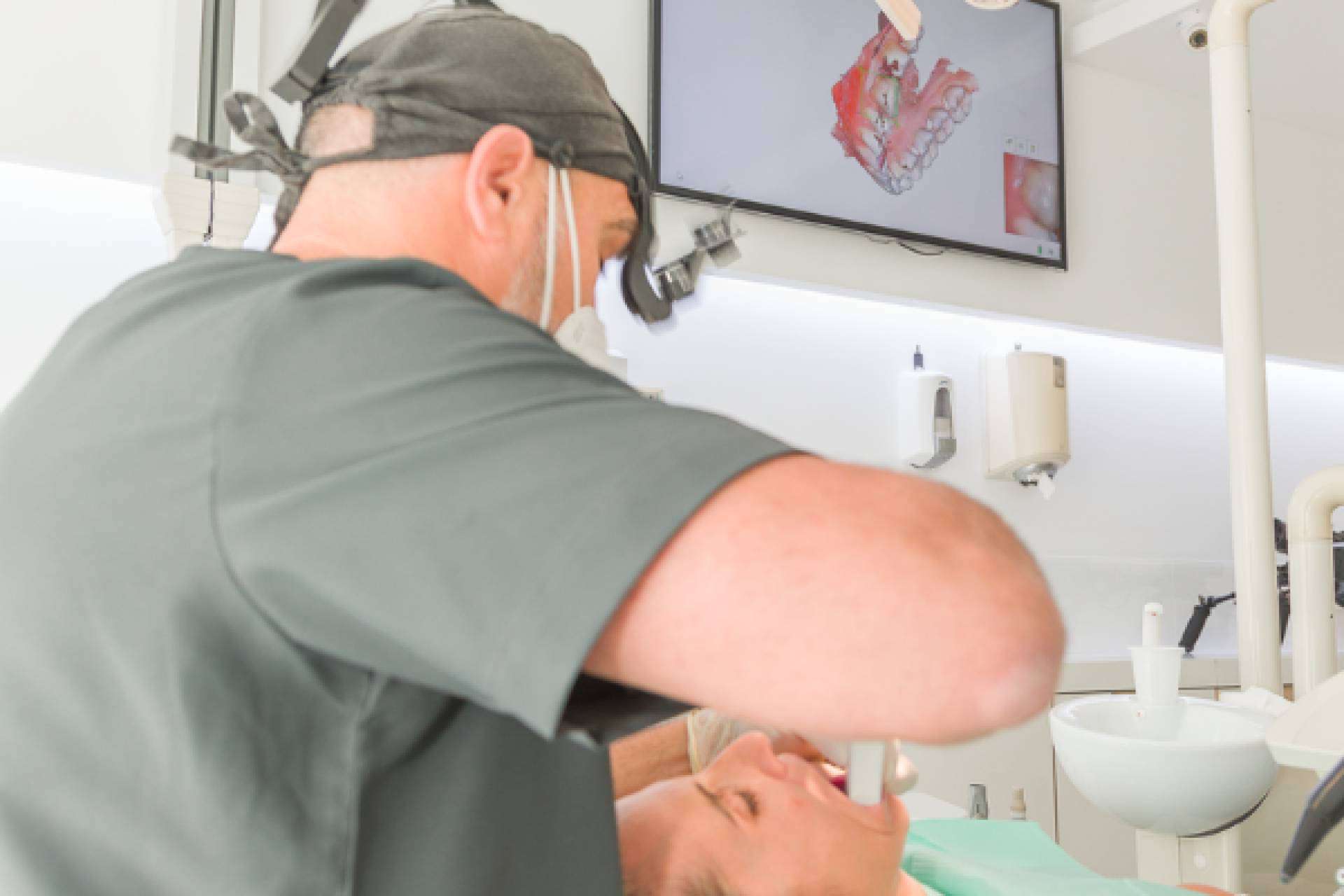 Clínica Erwindental, la clínica especializada en implantología dental