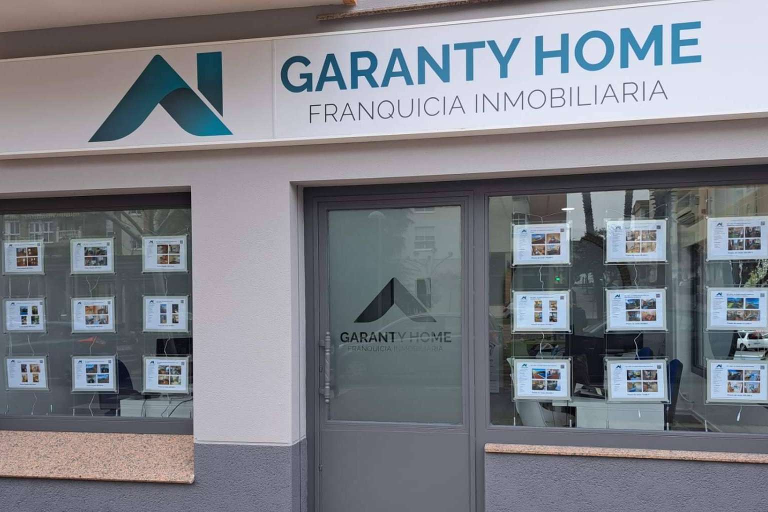 En todo el proceso de negociación, Garanty Home ofrece formación y el acompañamiento al franquiciado