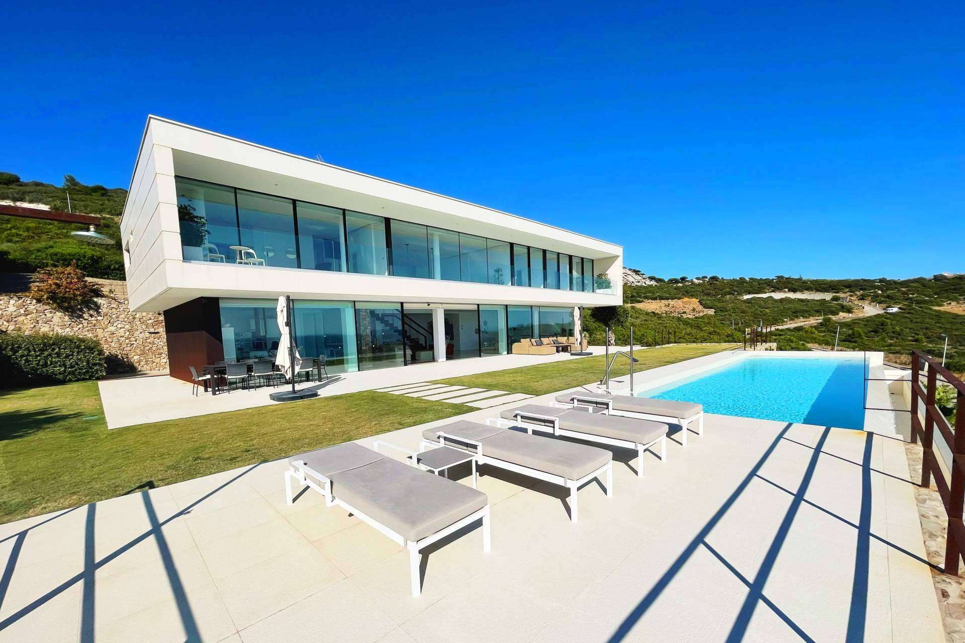 Alquilar una villa de lujo en un entorno único en Zahara de los Atunes, Villa Alkaram