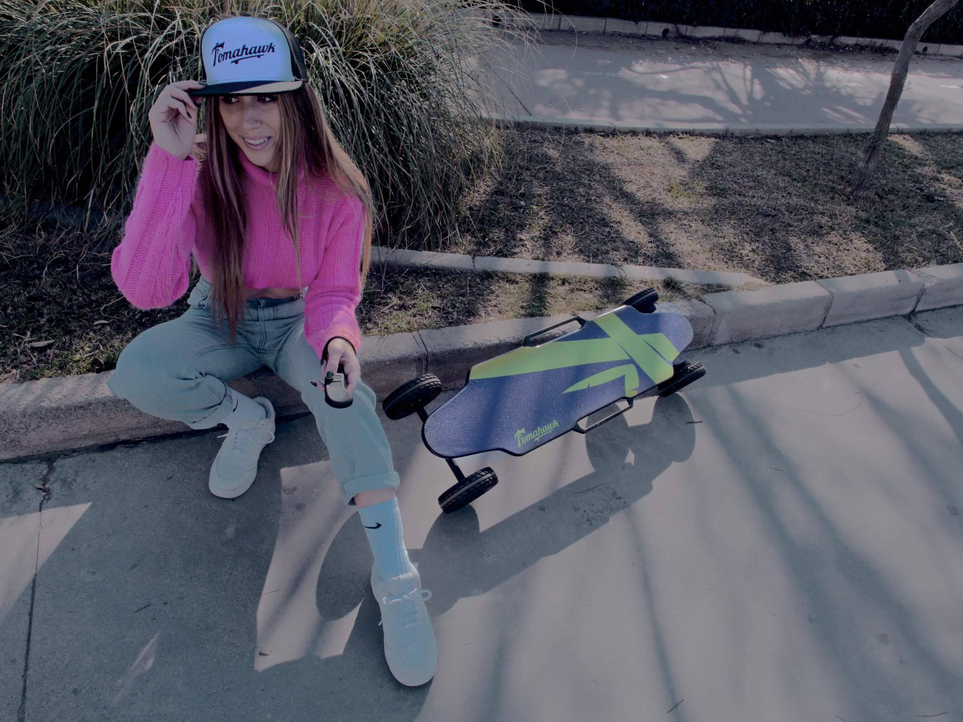 Tomahawk Skateboards lanza al mercado el casco K2, un diseño práctico para hacer skateboard