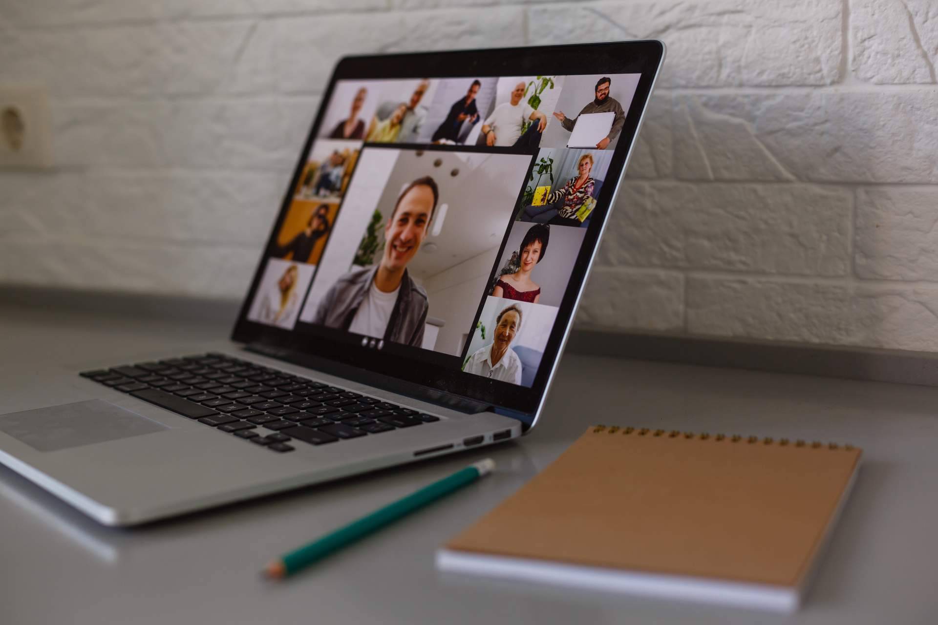 Formación corporativa en entornos digitales con aula virtual y e-learning