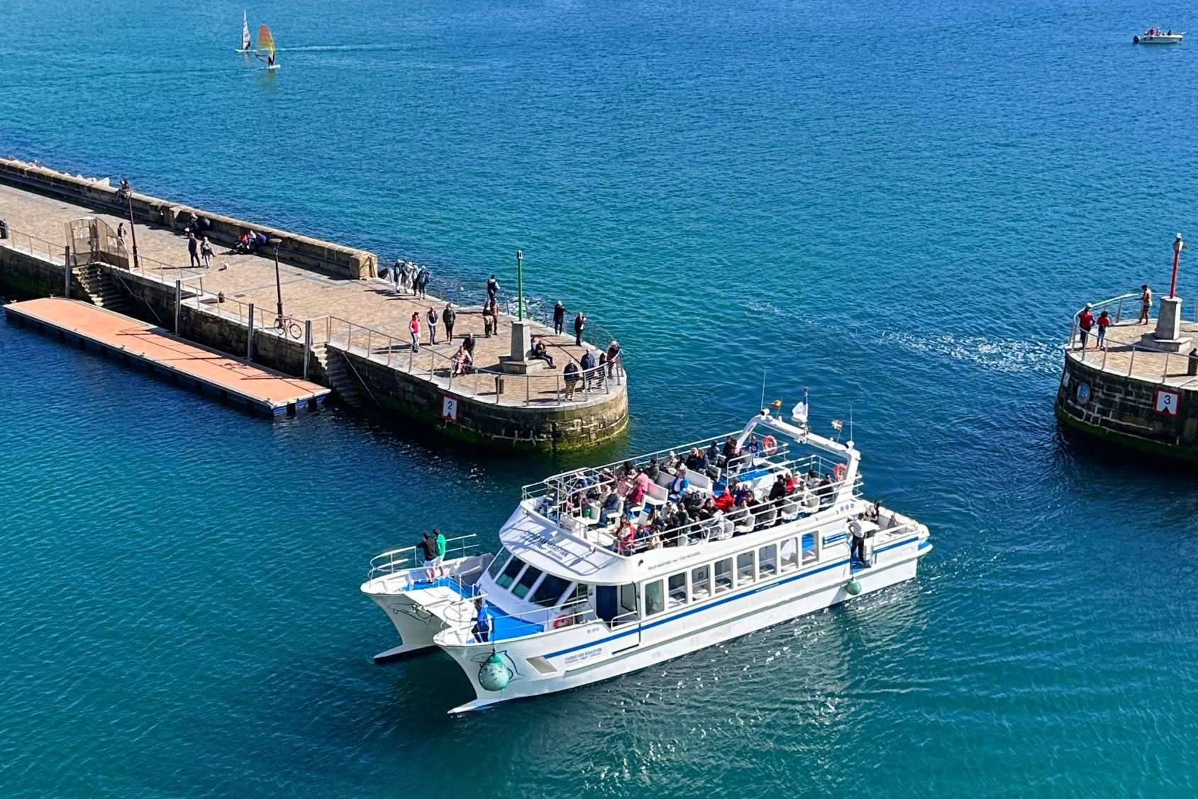 Explorando San Sebastián, una experiencia inolvidable navegando por la bahía de la Concha