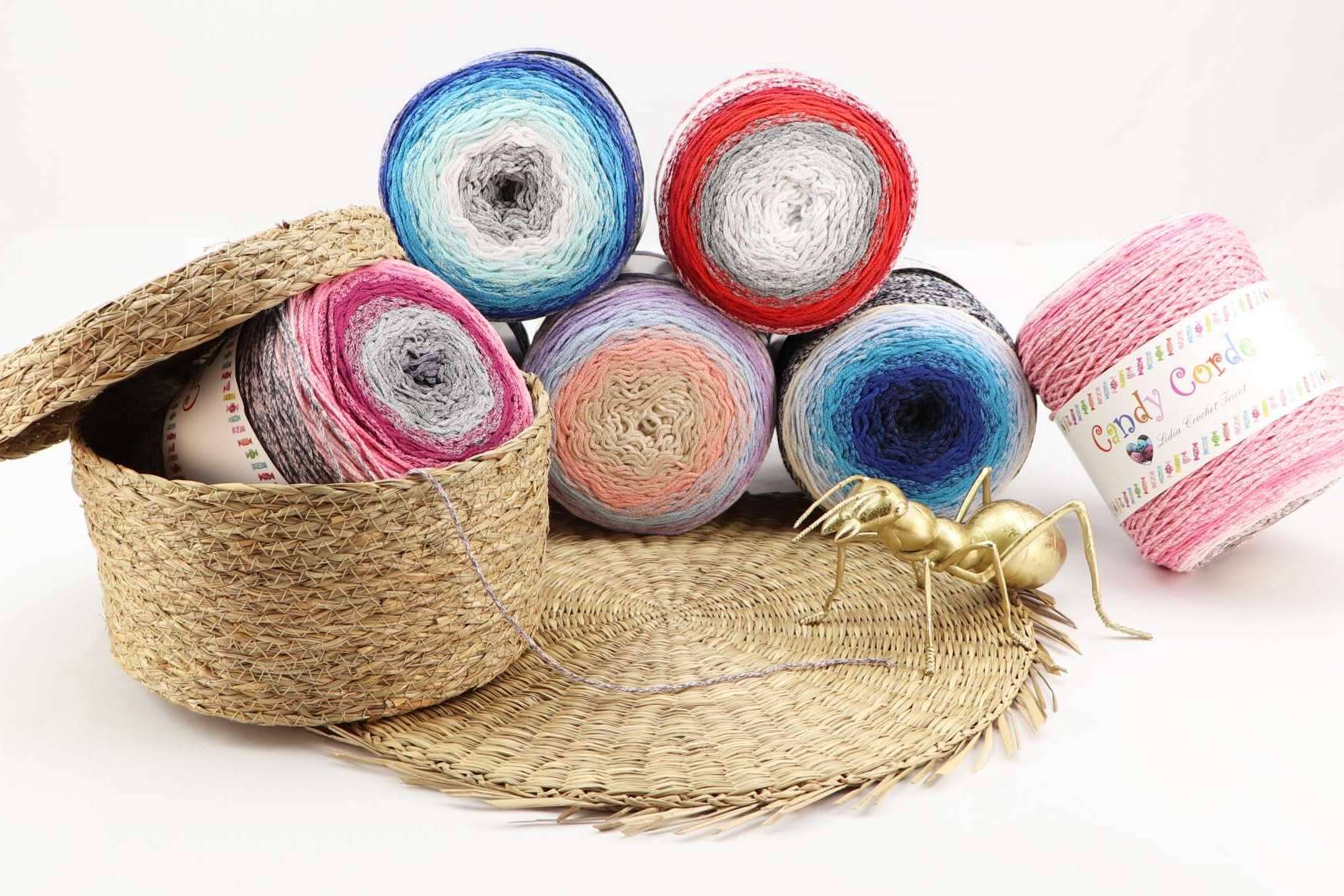 Decoraciones cálidas y originales para el hogar, de manos de Lidia Crochet Tricot