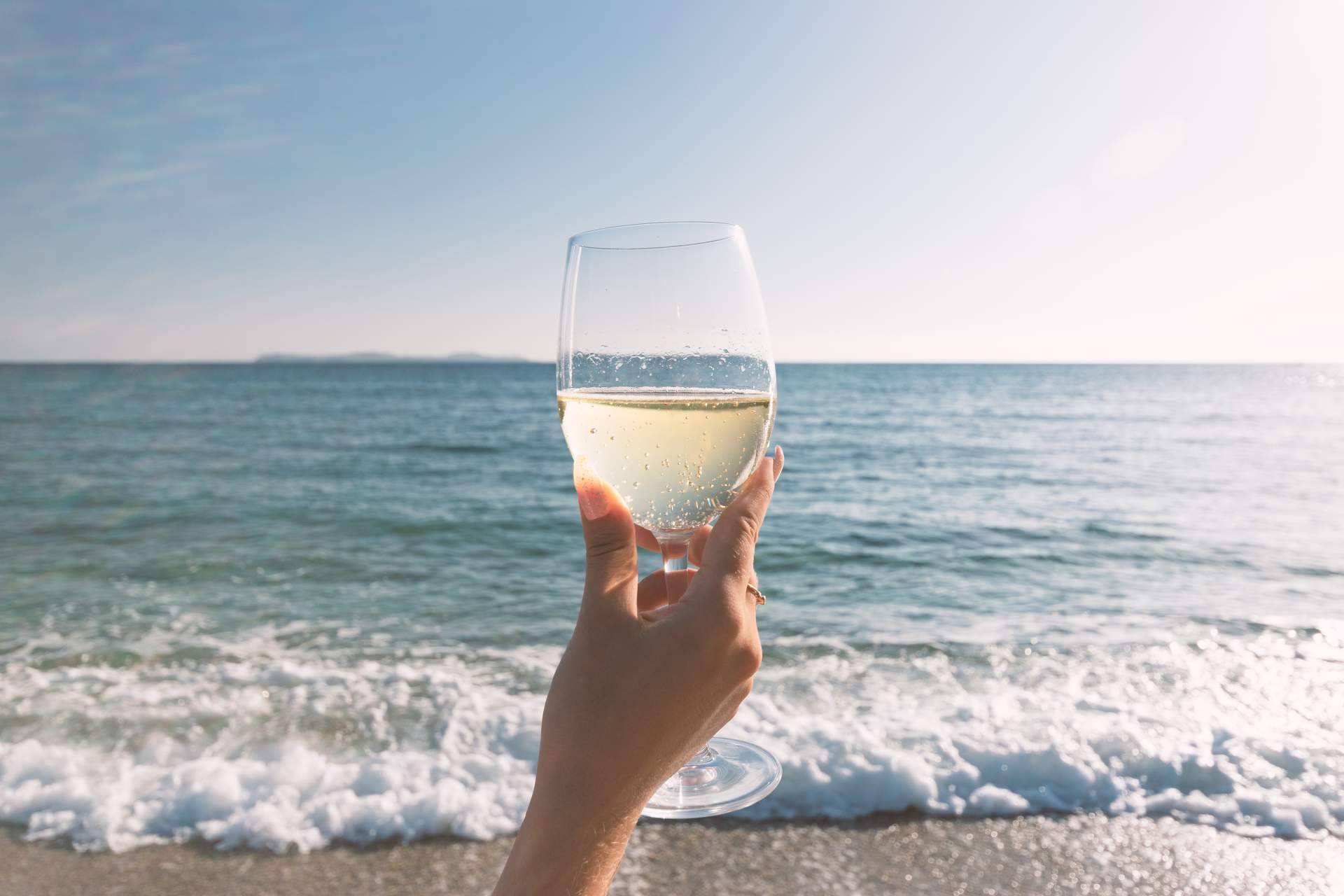 Naturelovers Wines destaca los beneficios del cava como una bebida de verano