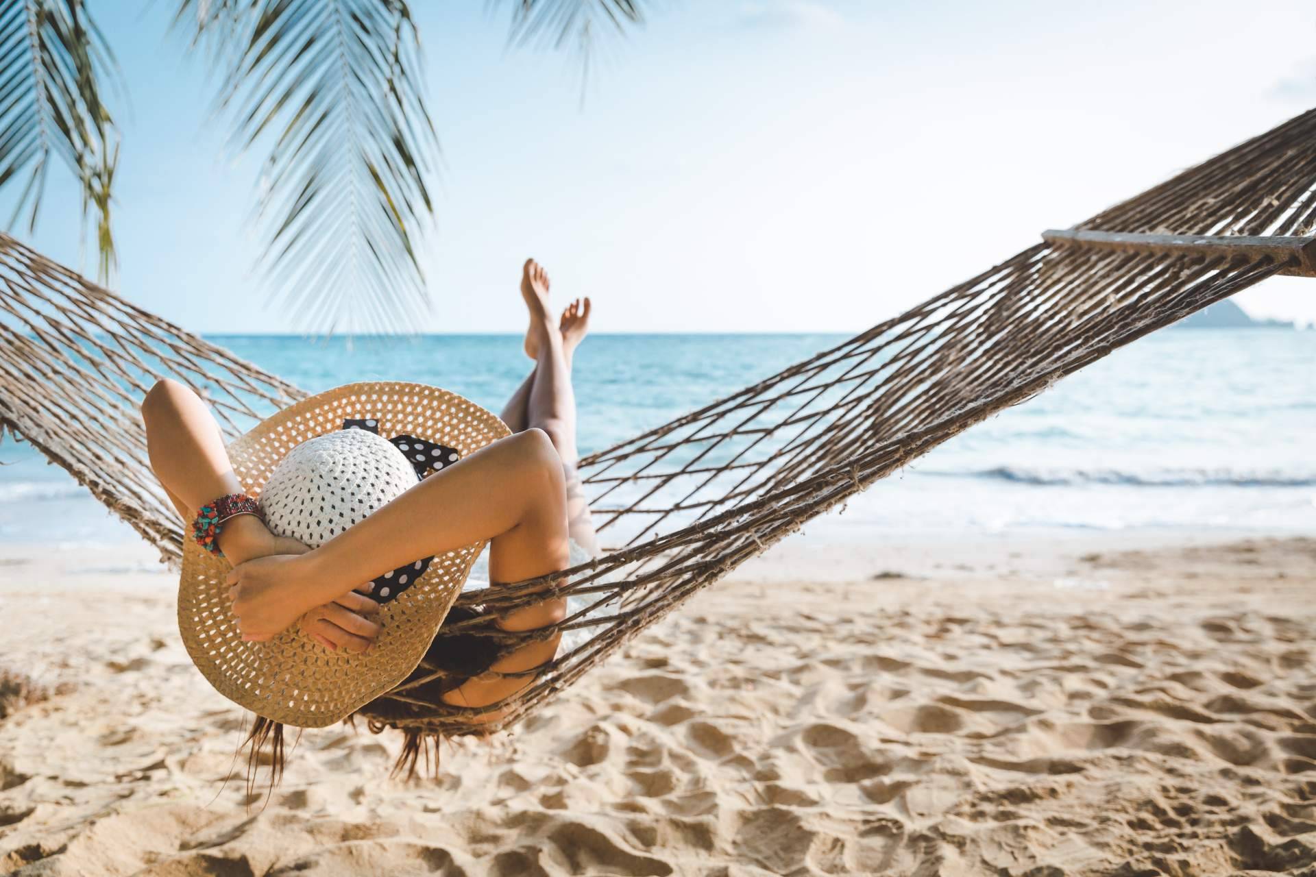 Preparar el cuerpo para el sol con los suplementos naturales de Herbolario de Confianza