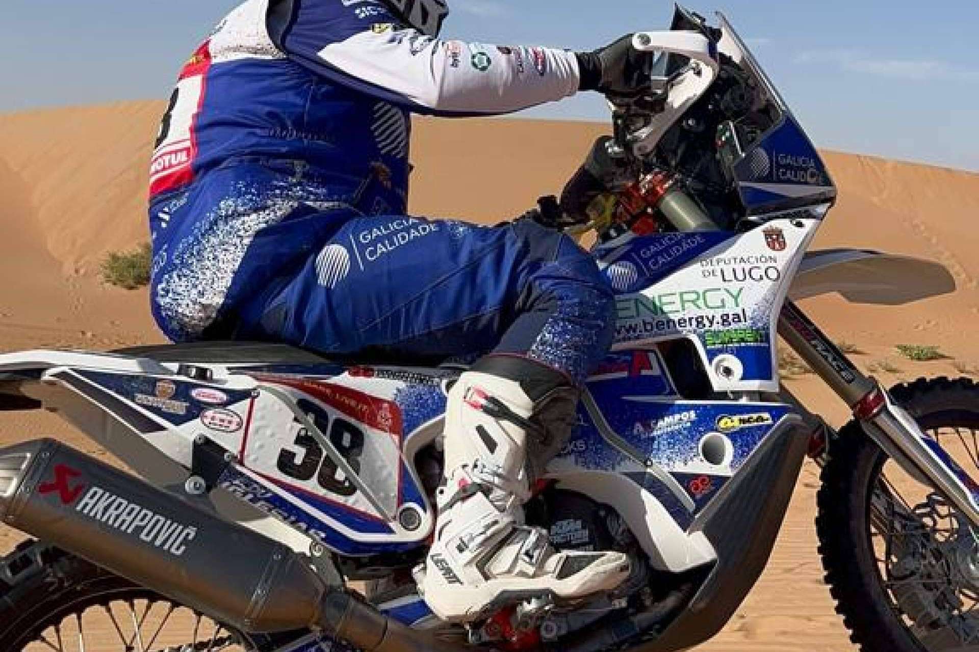 ADHESIVOSEMBARRADOS ofrece kits de adhesivos para dar un toque personal a las motos
