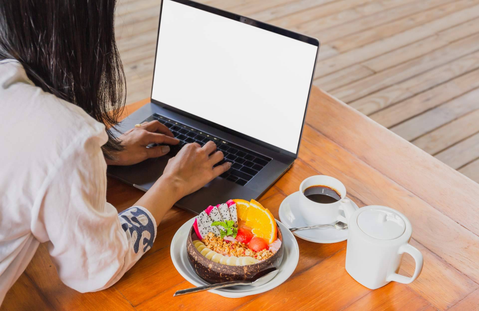 Cómo tener una franquicia online propia sin mucho dinero, con Devuelving