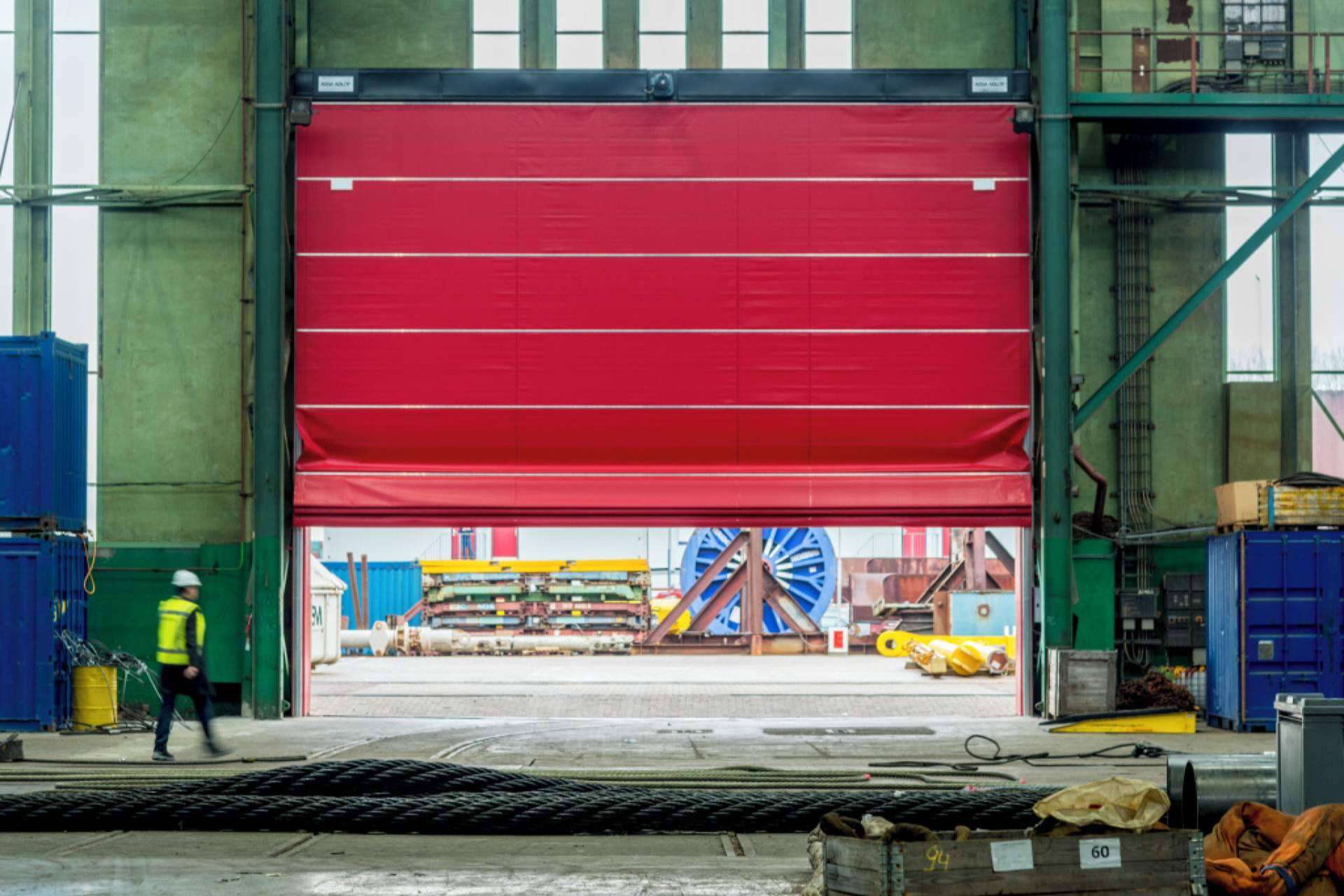 Puertas de grandes dimensiones como solución ideal para el sector industrial