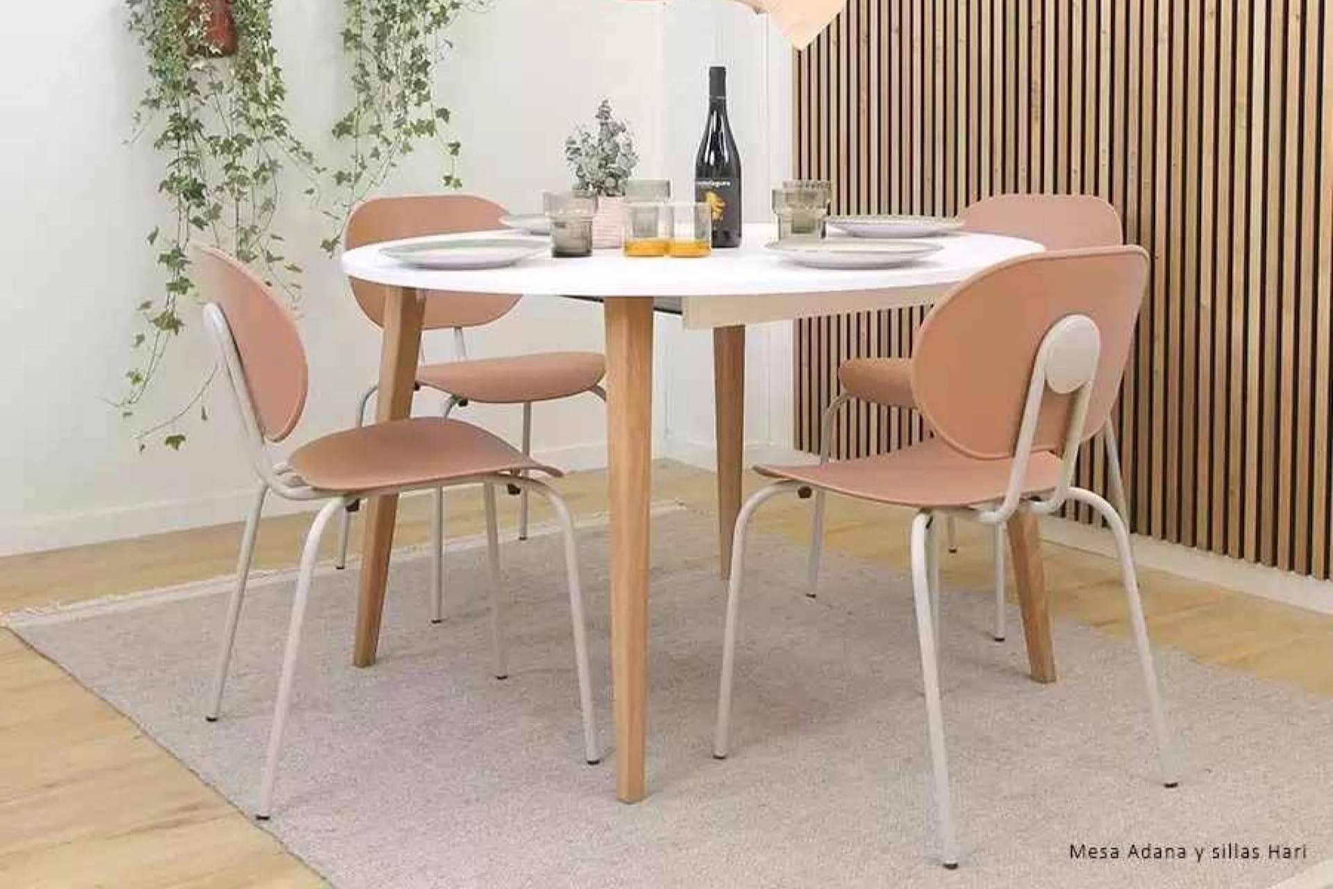 Mesas redondas extensibles, una solución ideal para crear espacios acogedores