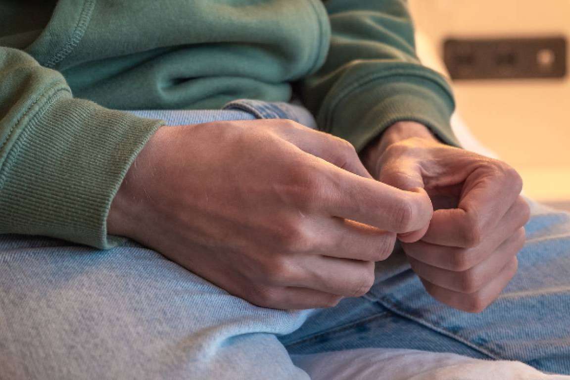 Si se sufren tics nerviosos o movimientos involuntarios, probablemente se sufra Síndrome de Tourette