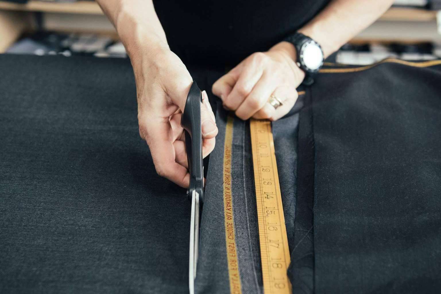 Sastrería Gentleman eleva el arte de los trajes a medida en Madrid