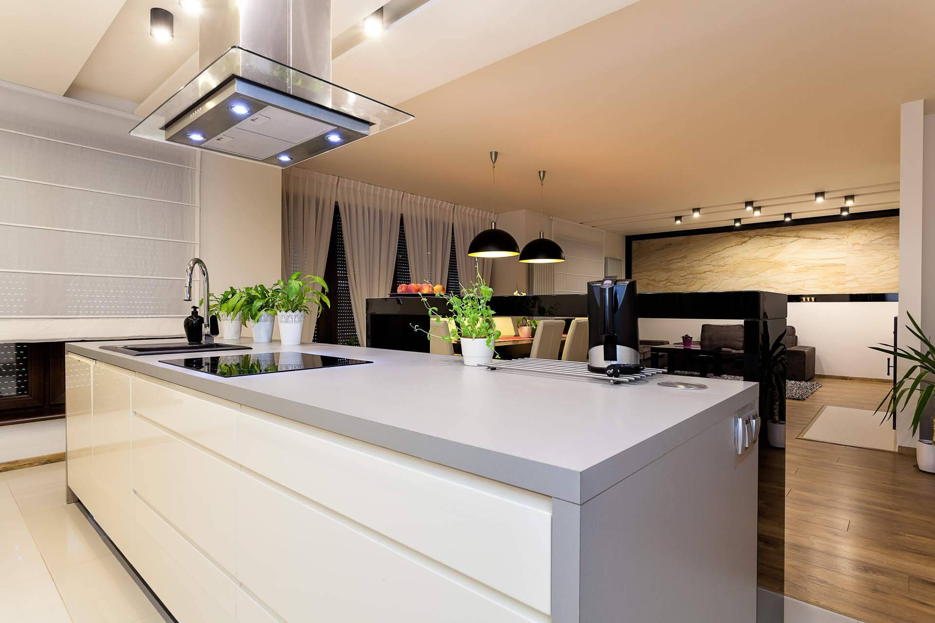 Lujo invisible en la cocina premium; aroma, sonido e iluminación que definen una nueva experiencia