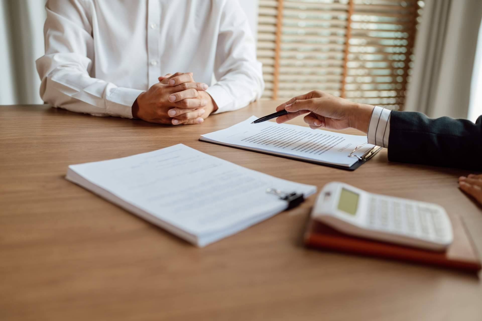 Formación práctica de Seguros Academy para entender la letra pequeña antes de contratar un seguro