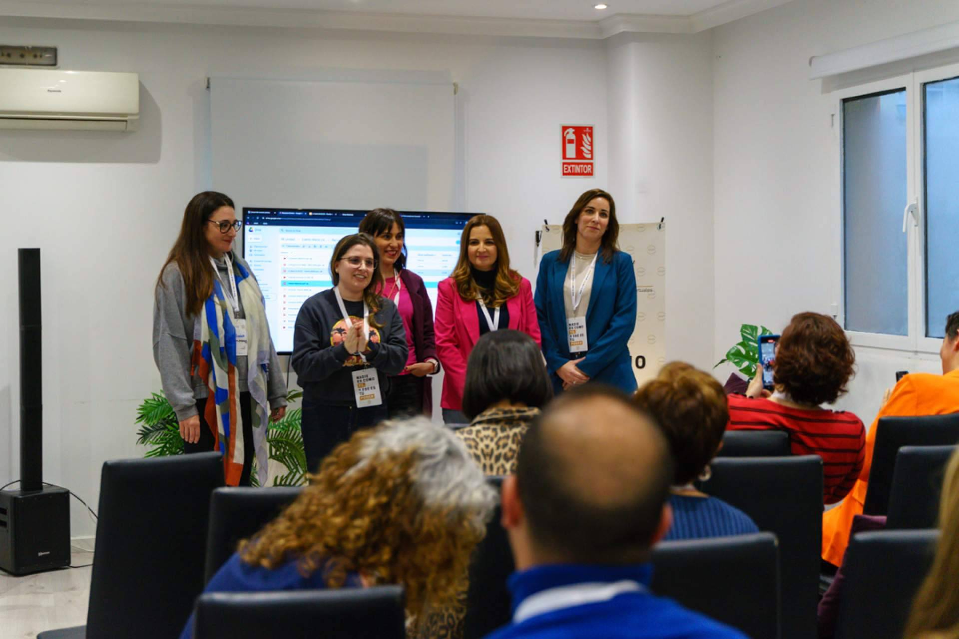 Visibilidad, apoyo y recursos; los pilares de ANAV España para las Asistentes Virtuales profesionales