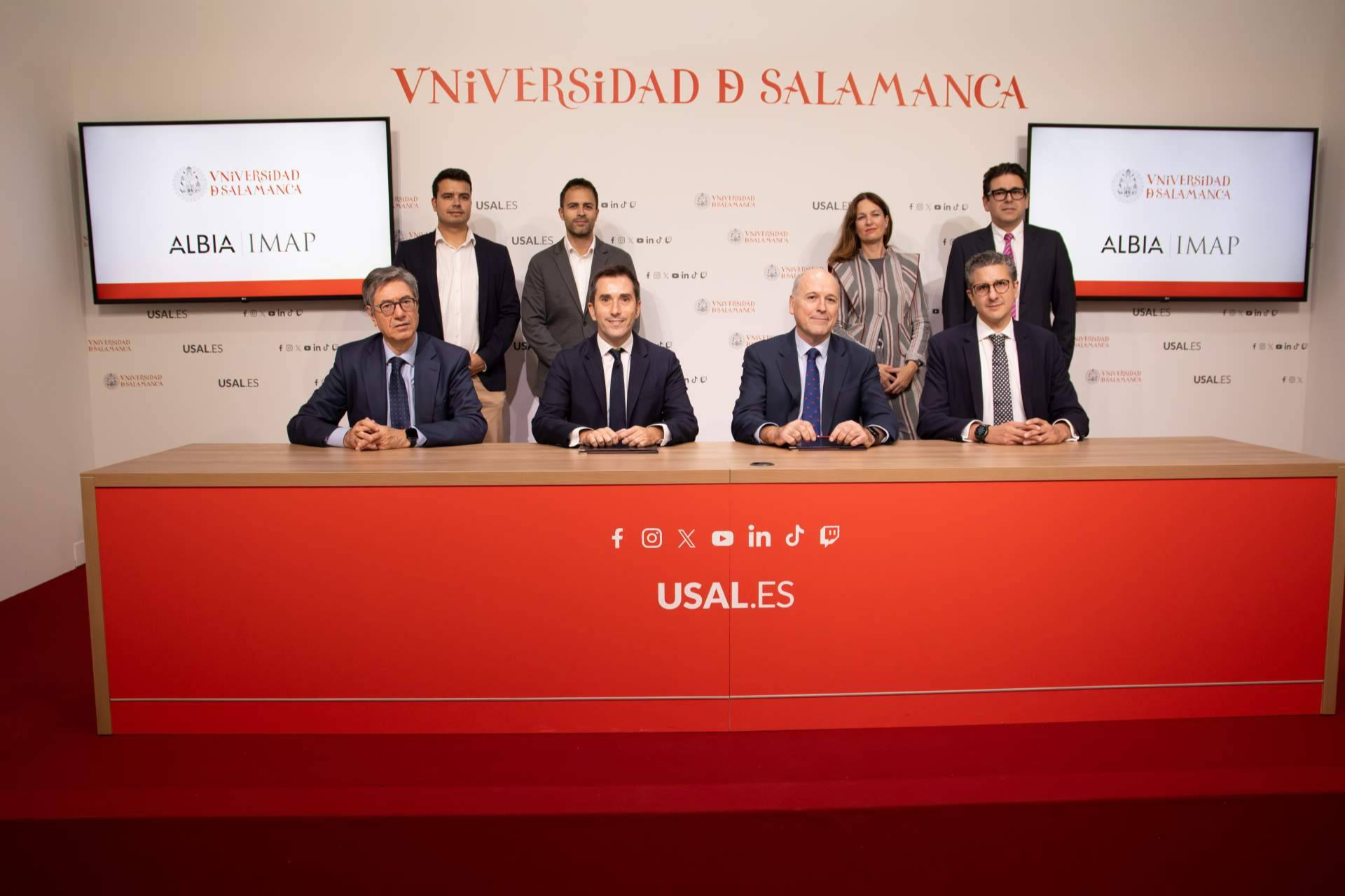 Nace la Cátedra de la Empresa Familiar Albia para impulsar la continuidad empresarial