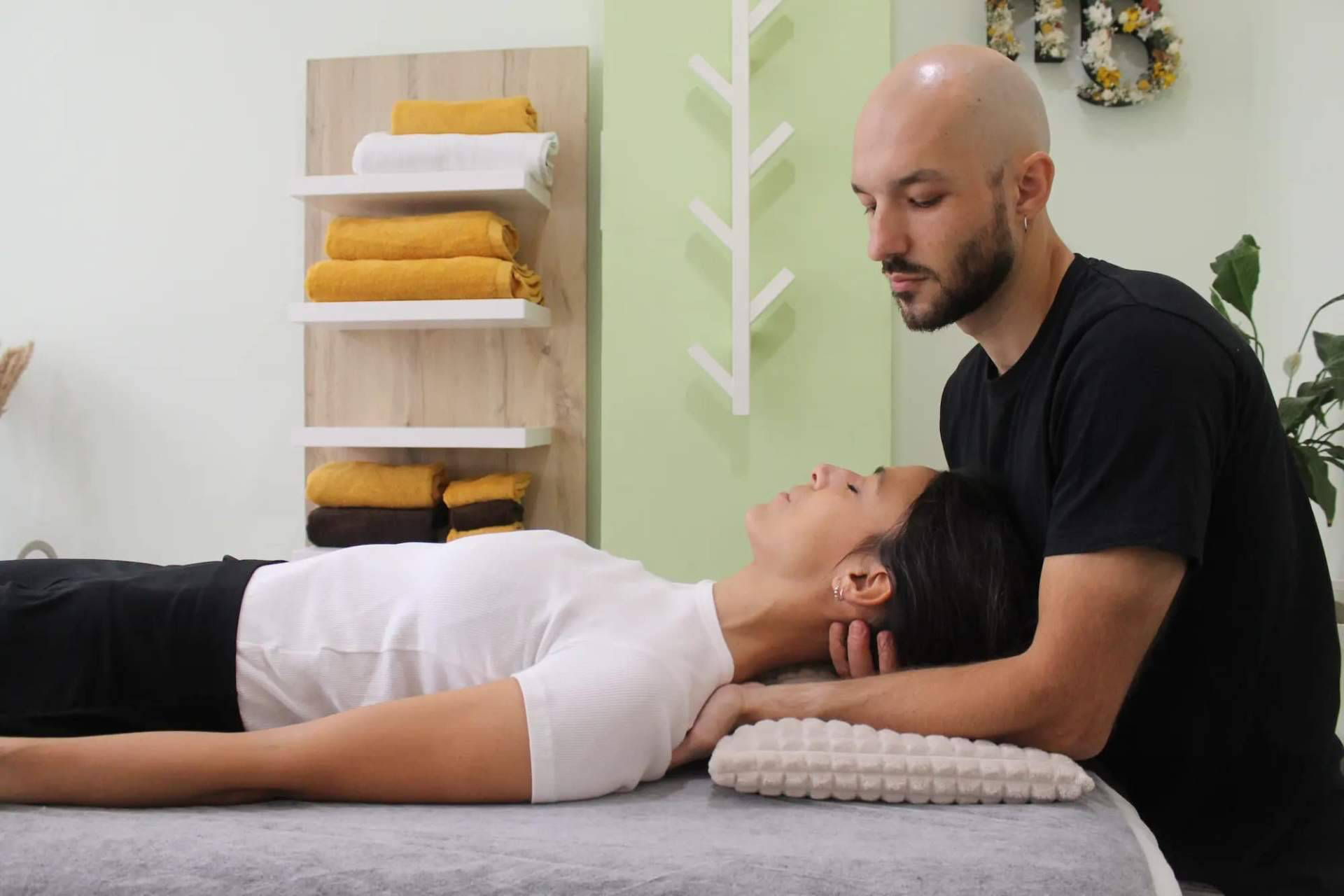 Tasio Martínez se consolida como centro de osteopatía en Granollers ante el auge de la osteopatía