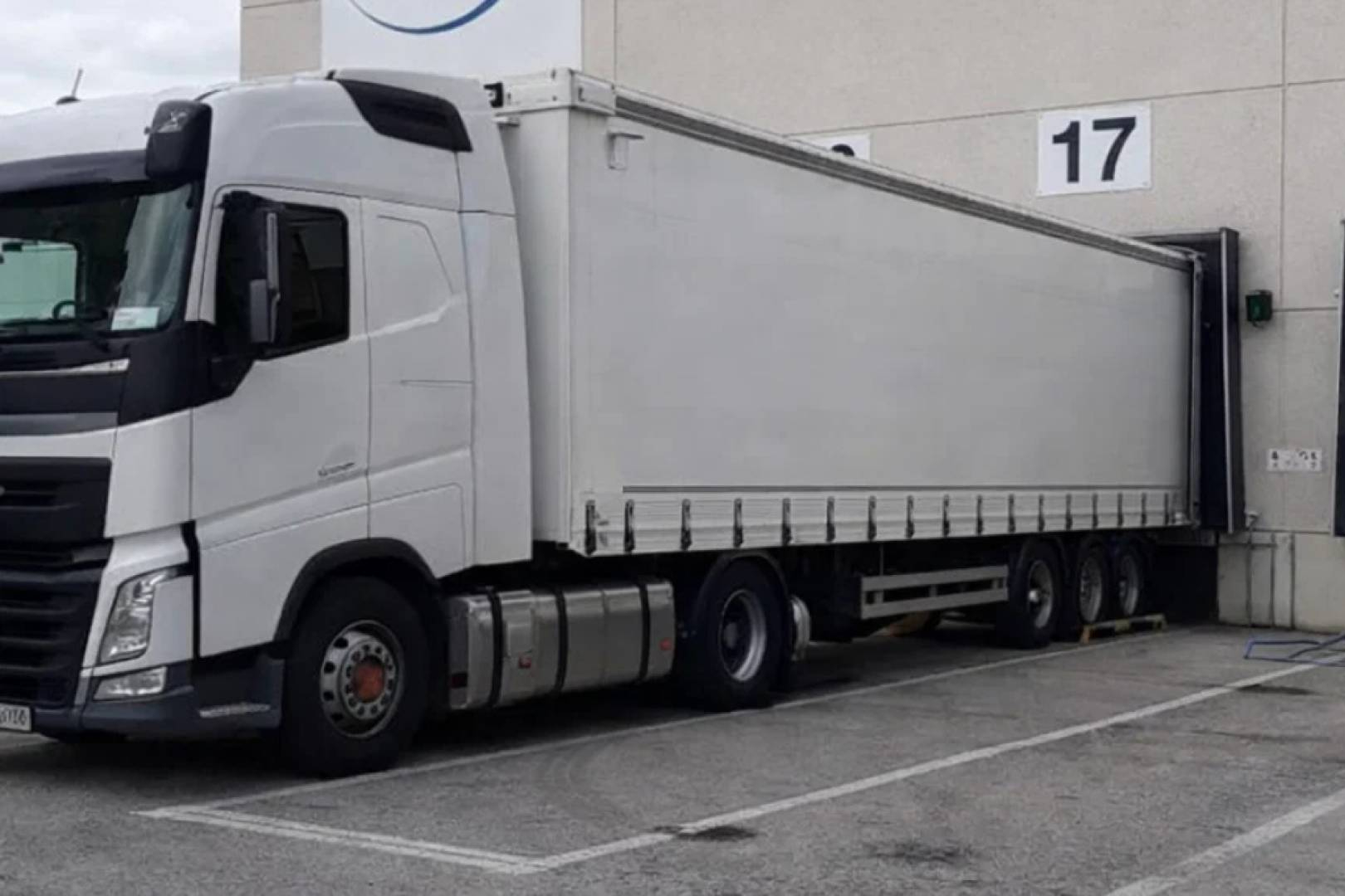 Transvolando refuerza el transporte de cargas completas para grandes volúmenes industriales en España y Europa